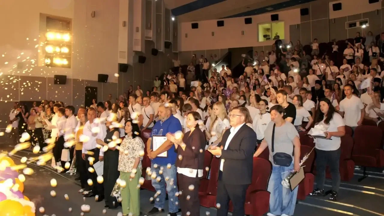 Молодёжь в деле!  Подведены промежуточные итоги программы трудоустройства в Новооскольс...