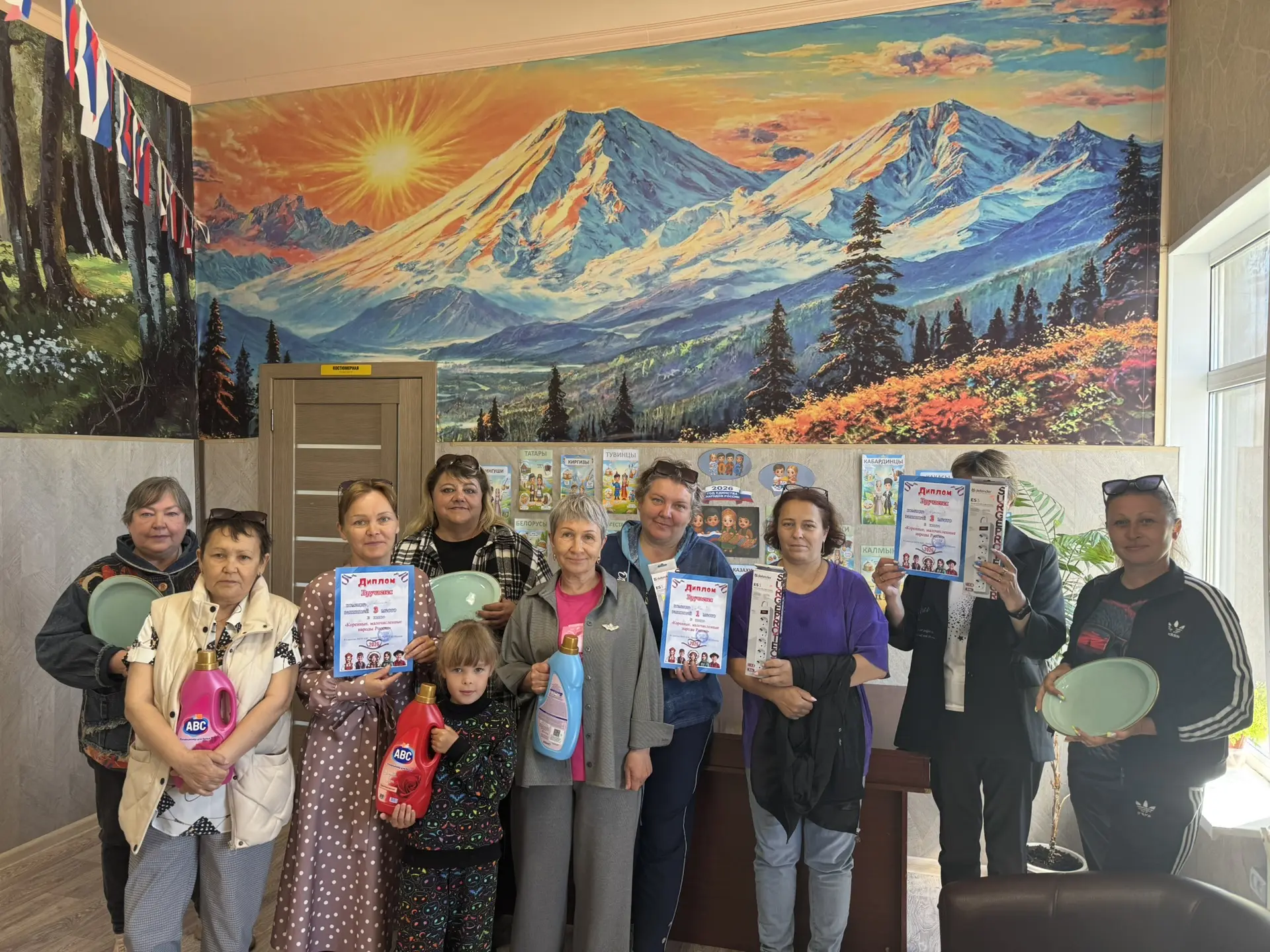 🌞В Культурно-досуговом центре сегодня было по-настоящему жарко! Мы провели квиз «Коренные малочисле