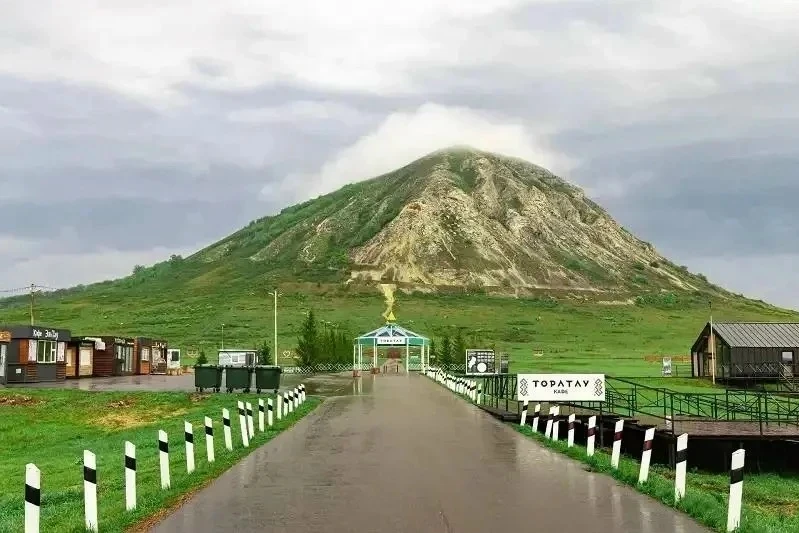 ⛰ Застряла на горе Торатау 
 
В Систему-112 поступил звонок из Ишимбайского района. Женщина сообщила