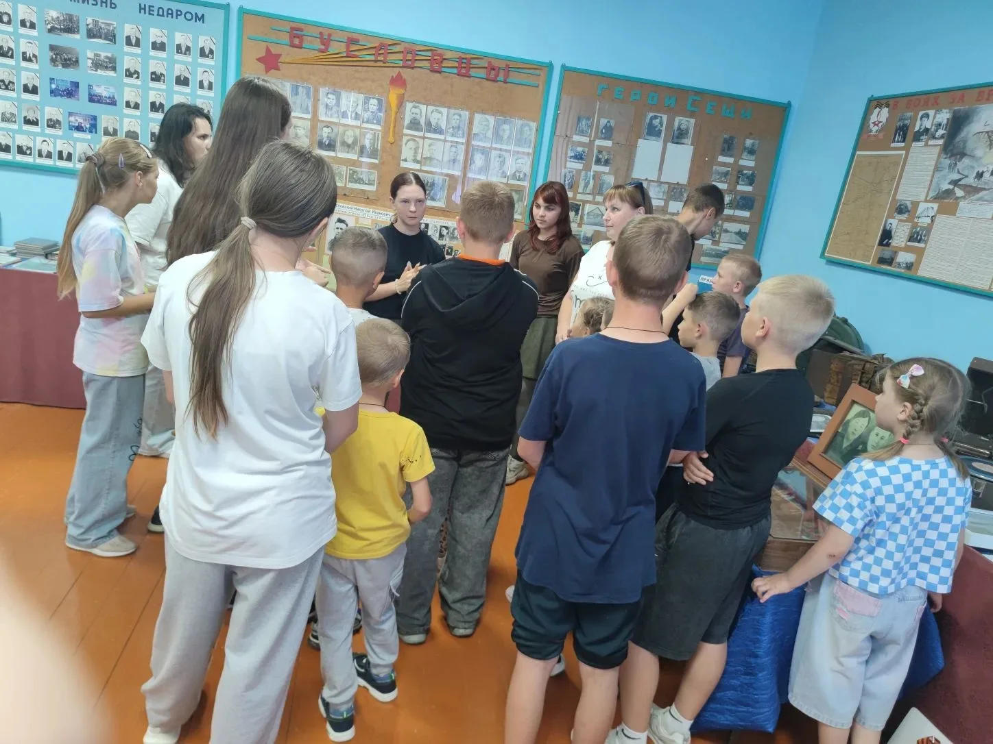 🕓В преддверии Дня памяти и скорби воспитанники школьного лагеря "Солнышко" совершили экскурсию в шк