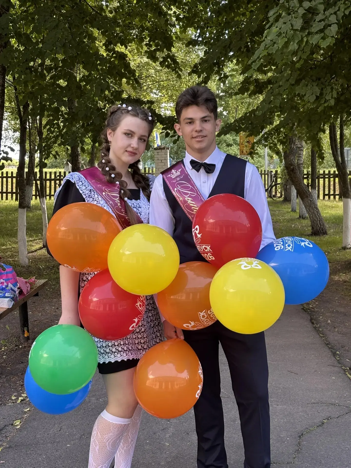 🎊Последний звонок - 2026🎊
🎈Сегодня в нашей школе прозвенел последний звонок. Торжественный, трога