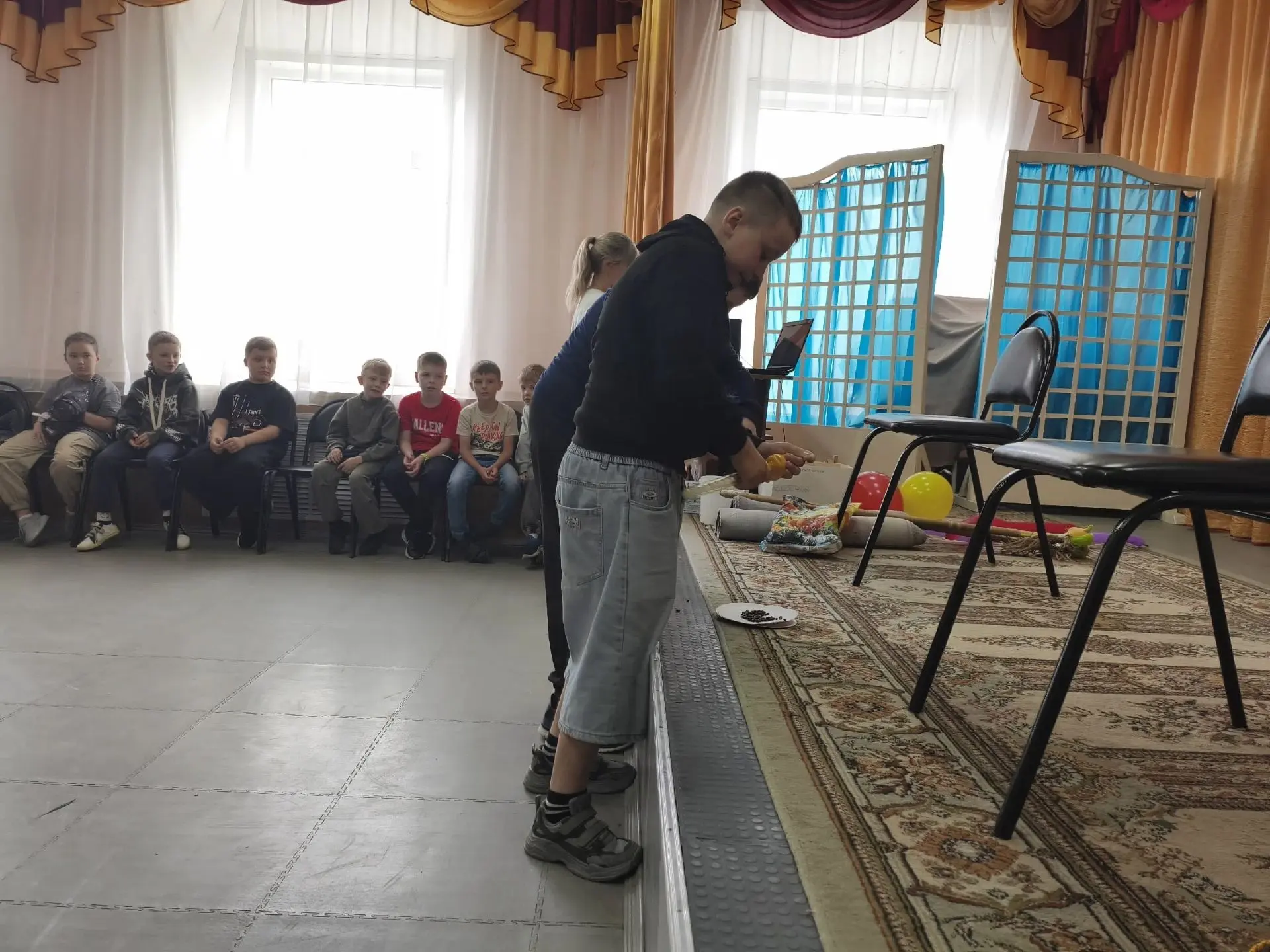 ⭐ Сегодня ребята из школьного лагеря приняли участие в развлекательной программе «В гостях у бабушки