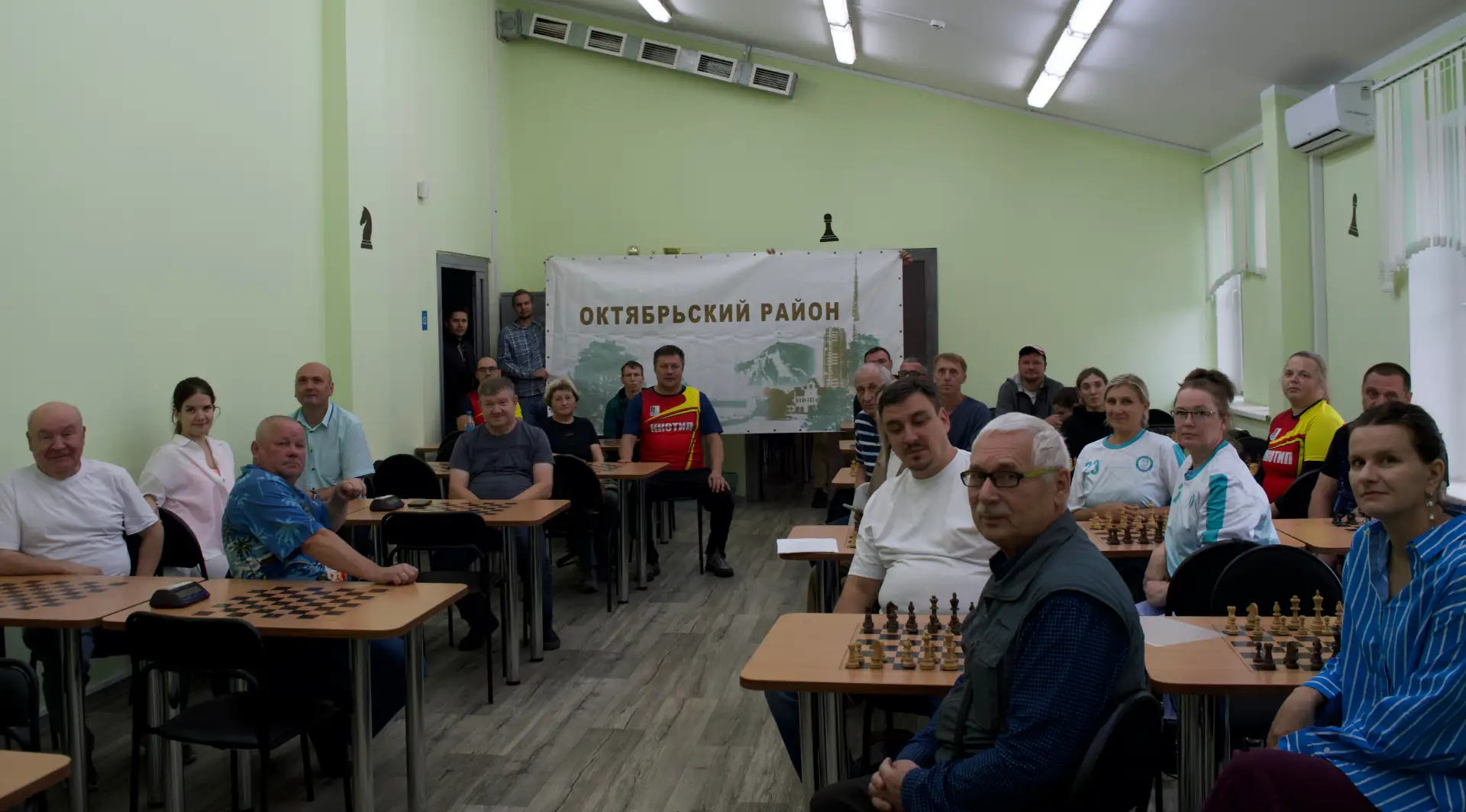 Соревнования по шахматам в рамках Спартакиады трудовых коллективов Октябрьского района:...