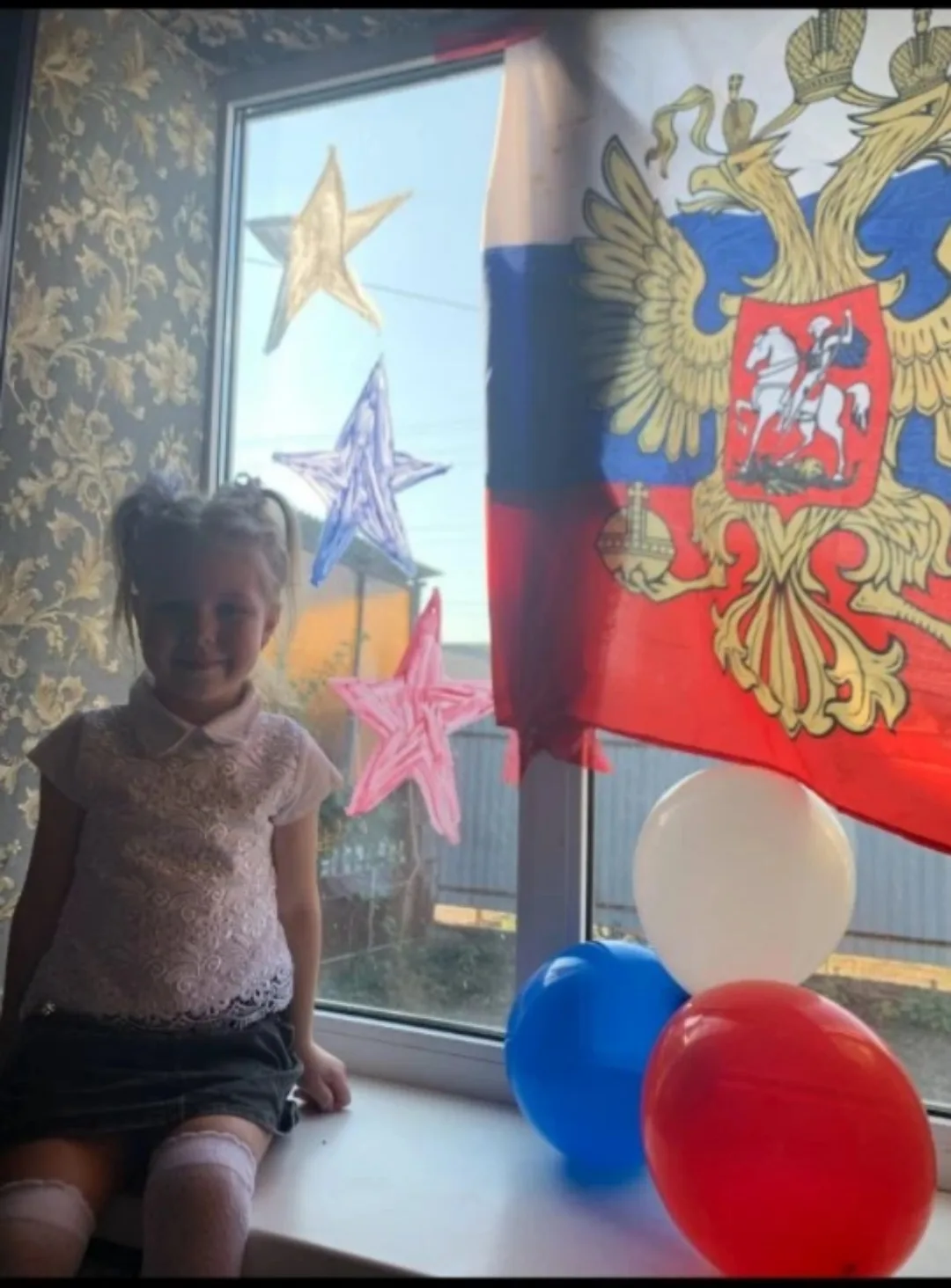 Воспитанница логопедической группы Сербина Ева приняла участие в акции "Окна России" 🇷🇺