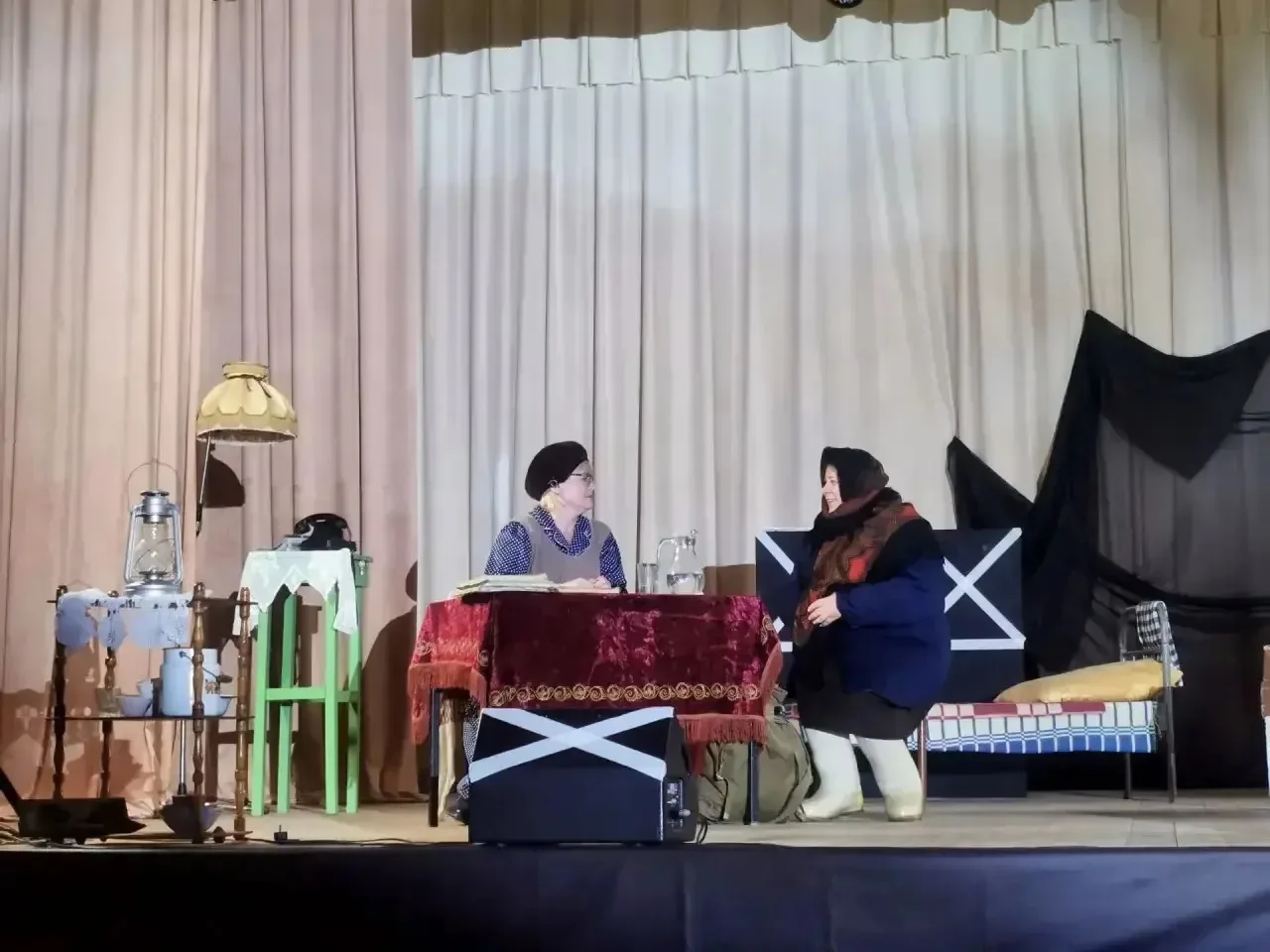 Премьера состоялась! 🎭

19 июня на сцене Рылякского Дома культуры с большим успехом прошла премьера