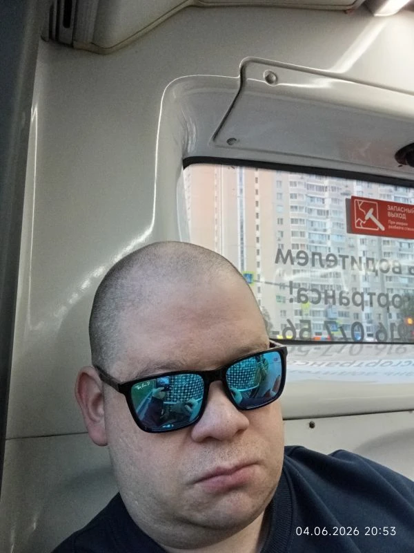 👨 Максим, 36