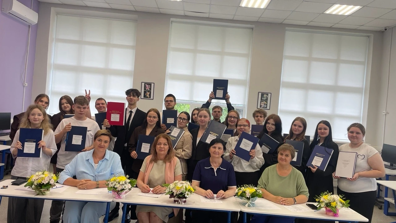 🎓 Архивное дело — в надёжные руки!

🎉 Поздравляем наших выпускников с защитой!

25 июня студенты с