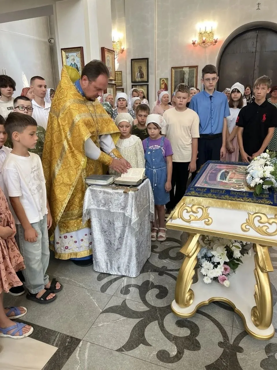 🍁🕊По доброй традиции в канун Дня знаний в храмах Славянского района были совершены мо...