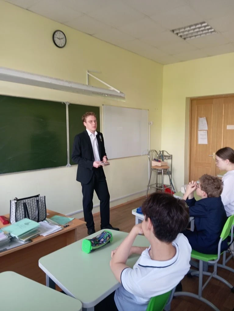 25 мая Михаил Пастухов провел профориентационное занятие у учащихся 7б класса