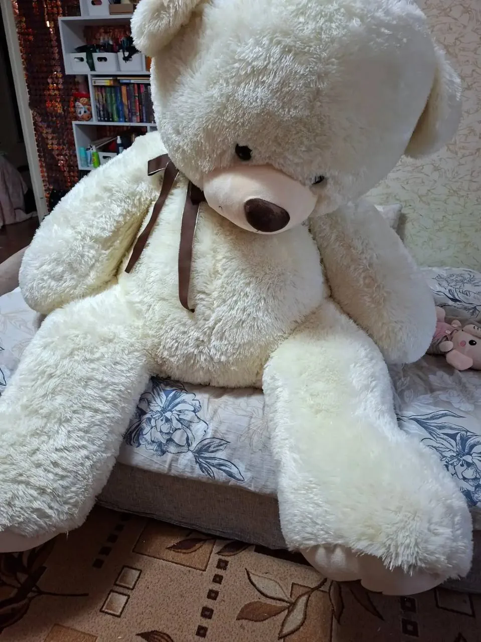 Красивейший белый медведь высотой 165 см. Могу привезти по городу. Обязательно упакую в...