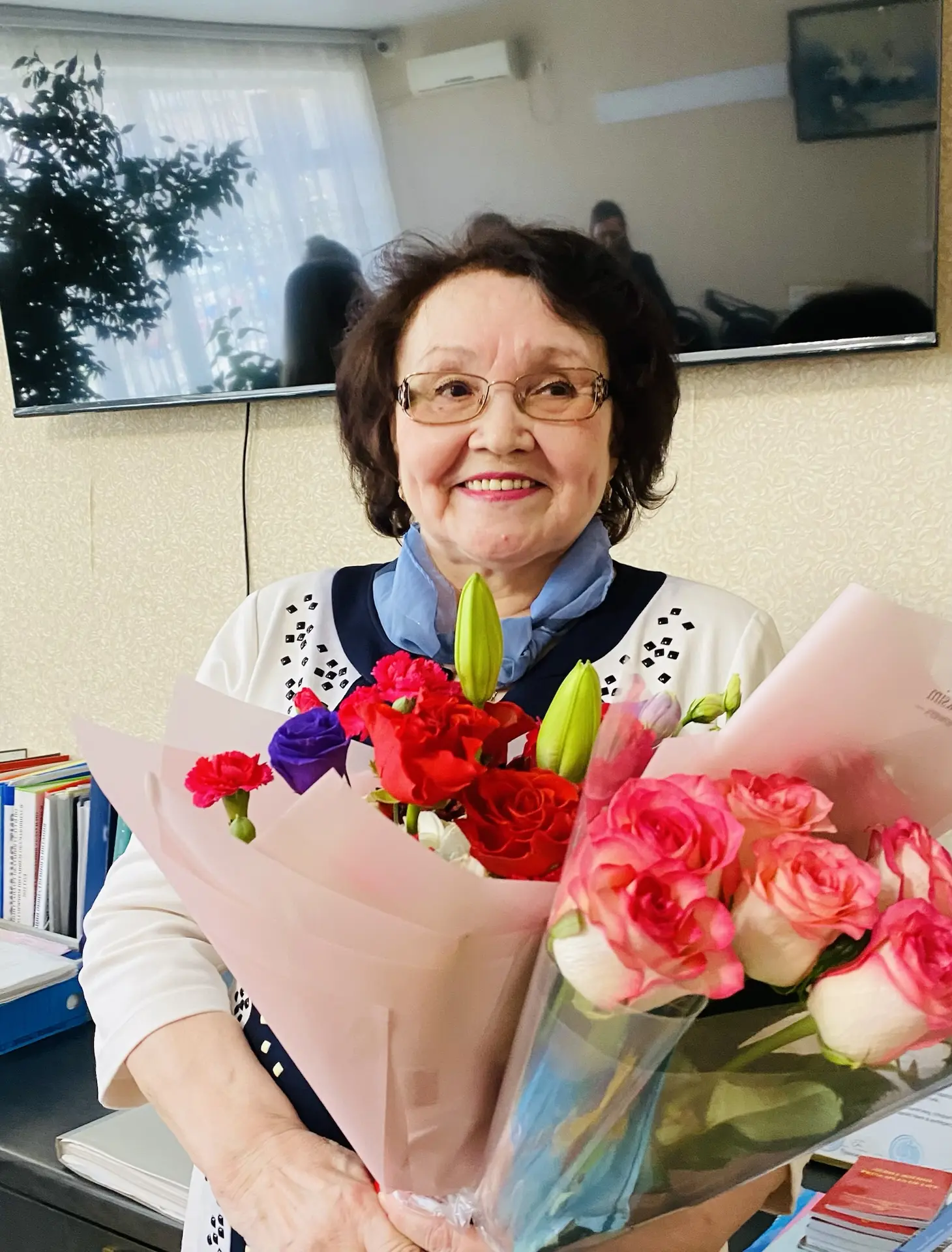 Сегодня мы от всей души поздравляем с 75-летием нашу замечательную — Мещенину Людмилу Анатольевну!  