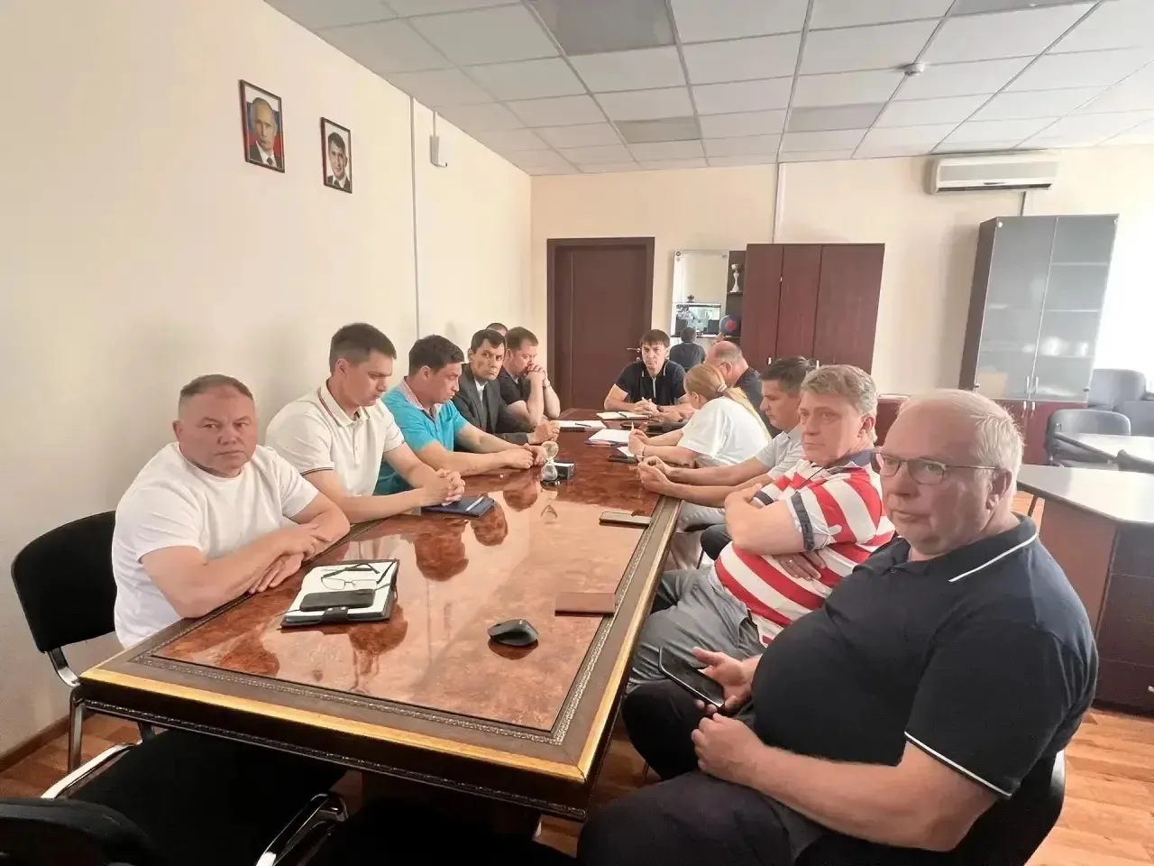 В связи с сообщениями о перебоях с топливом на АЗС и росте цен в ряде регионов и в целя...