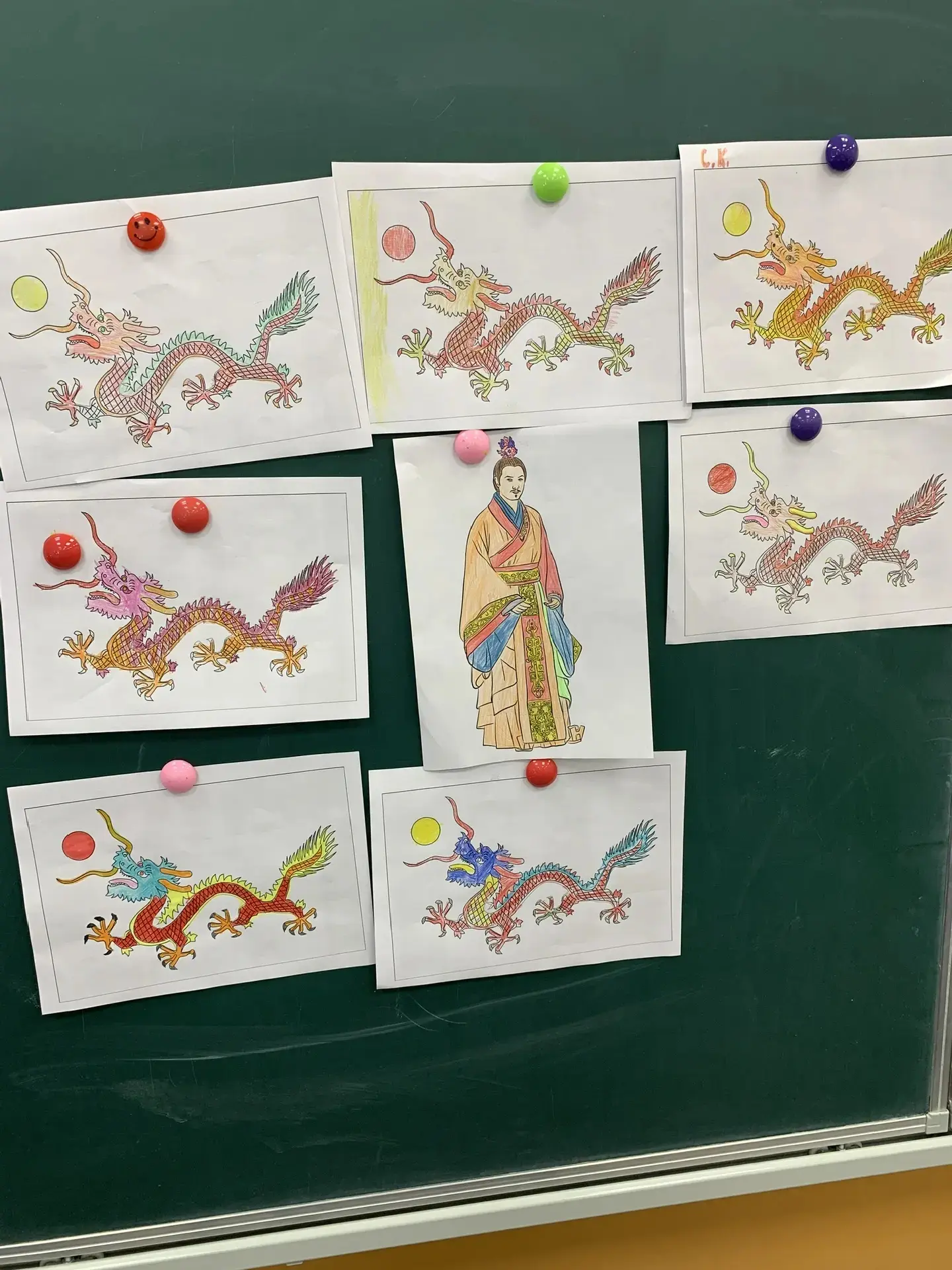 🐲В рамках «Дня китайской культуры» в нашей школе прошло занятие, которое объединило творчество, фант