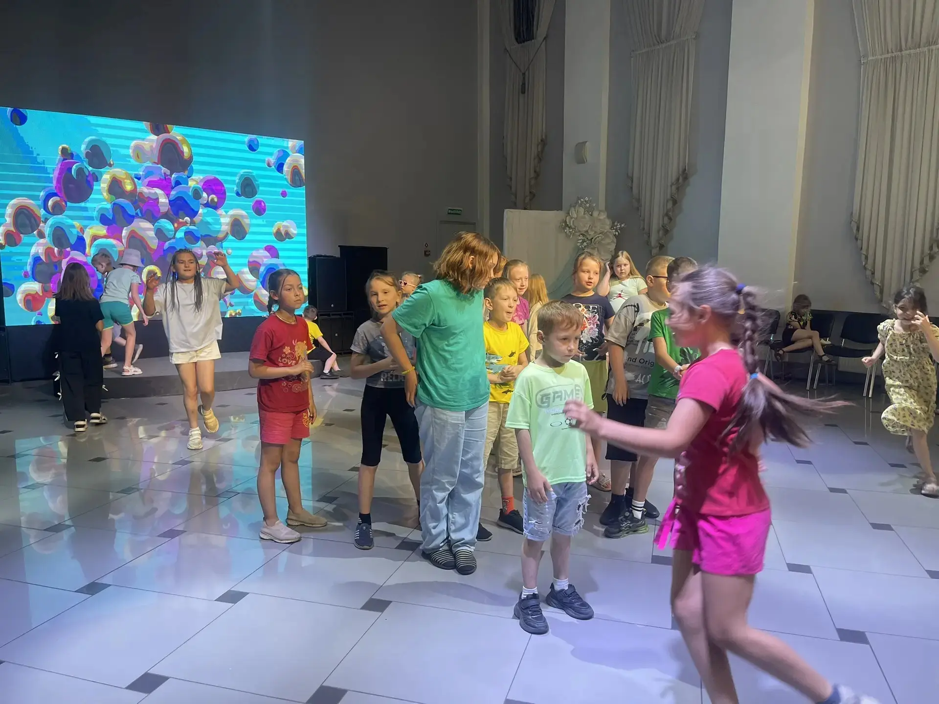 ИНТЕРЕСНО | ШКОЛЬНЫЙ ЛАГЕРЬ
#Школа2Междуреченск

Танцы, краски и море позитива! 💃🕺 
 
А вы знаете,