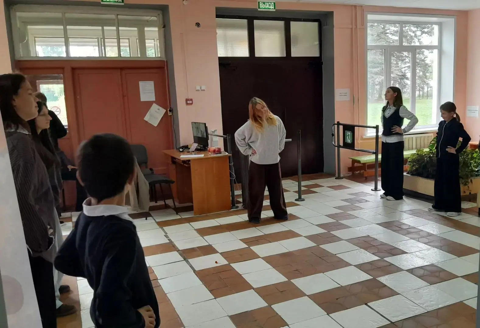 В школе прошла Неделя здоровья. 🤾‍♀️Для ребят были организованы веселые зарядки на пер...
