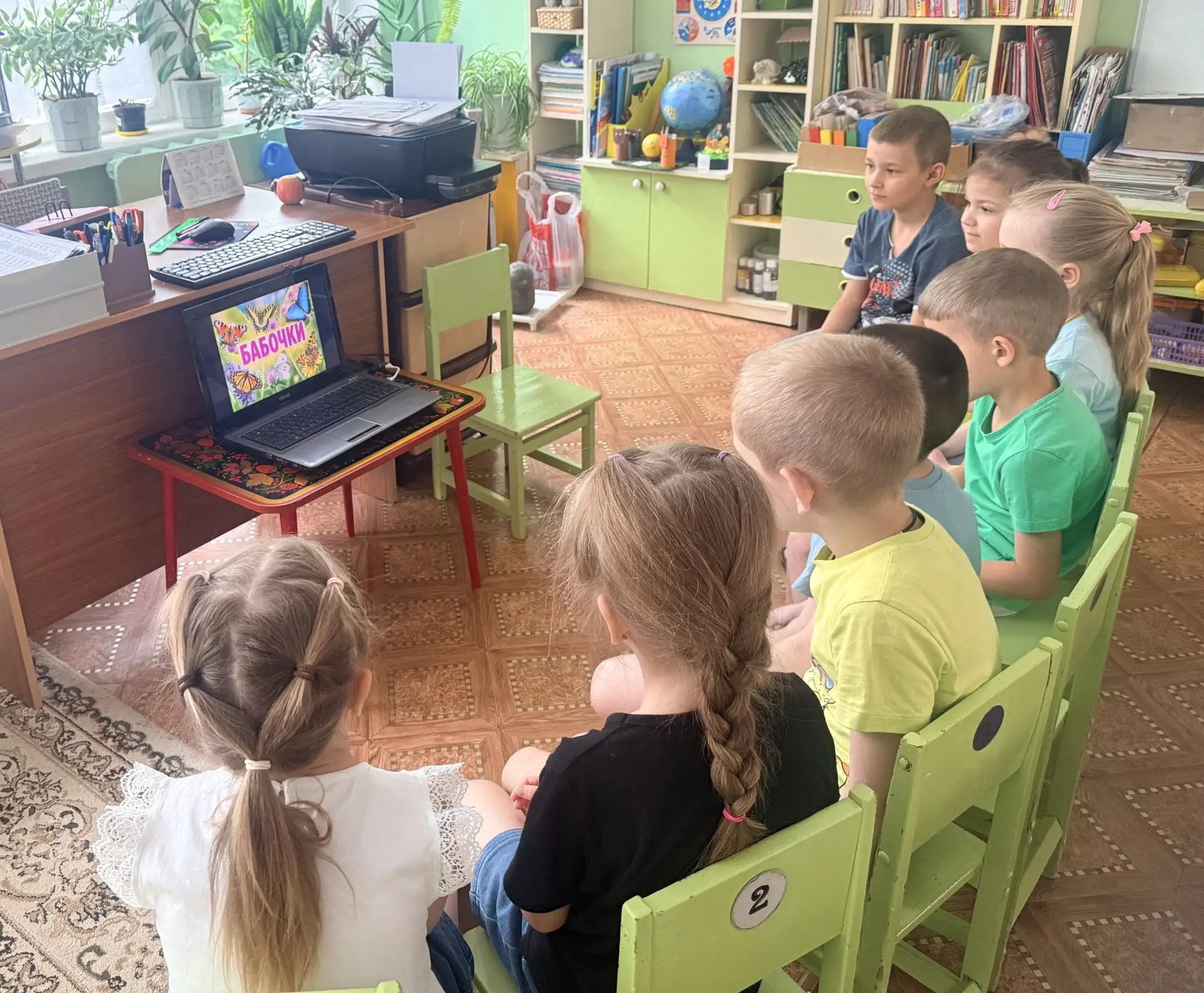 🦋 День, полный волшебства!

Сегодня мы прожили целую жизнь… жизнь бабочки!

Воспитанники группы №11
