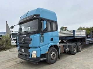 🚛 SHACMAN SX42584V324