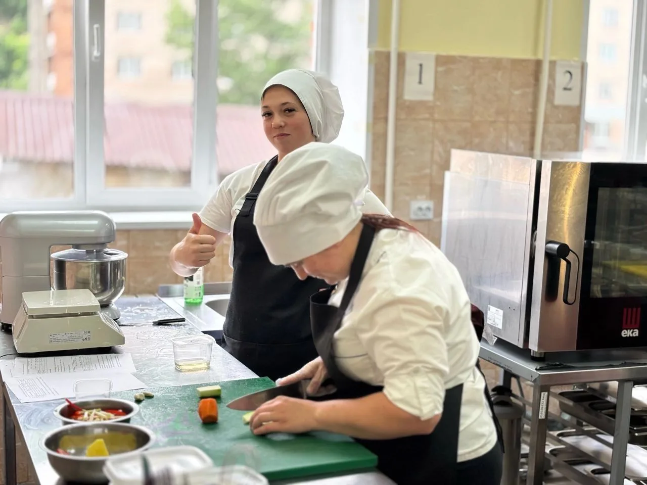 👨‍🍳 Профессионалы своего дела: в Ашинском индустриальном техникуме прошла государстве...