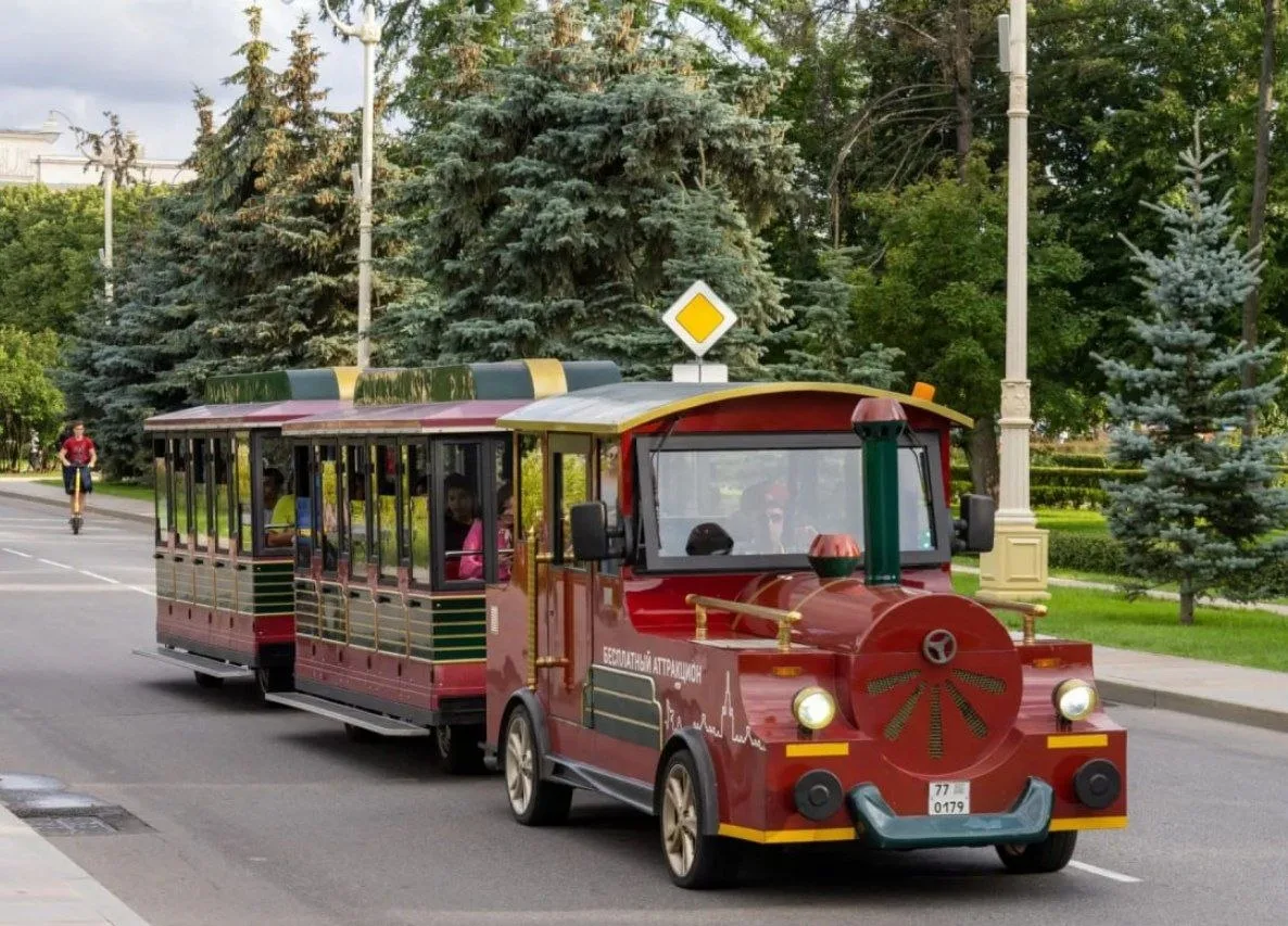 Будете гулять на ВДНХ, прокатитесь на бесплатном паровозике 🚂