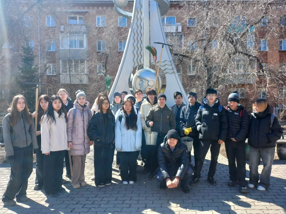 🌍 «Космический субботник»: традиция, которая объединяет! 🌍  ✨Каждый год в канун Дня космонавтики уче