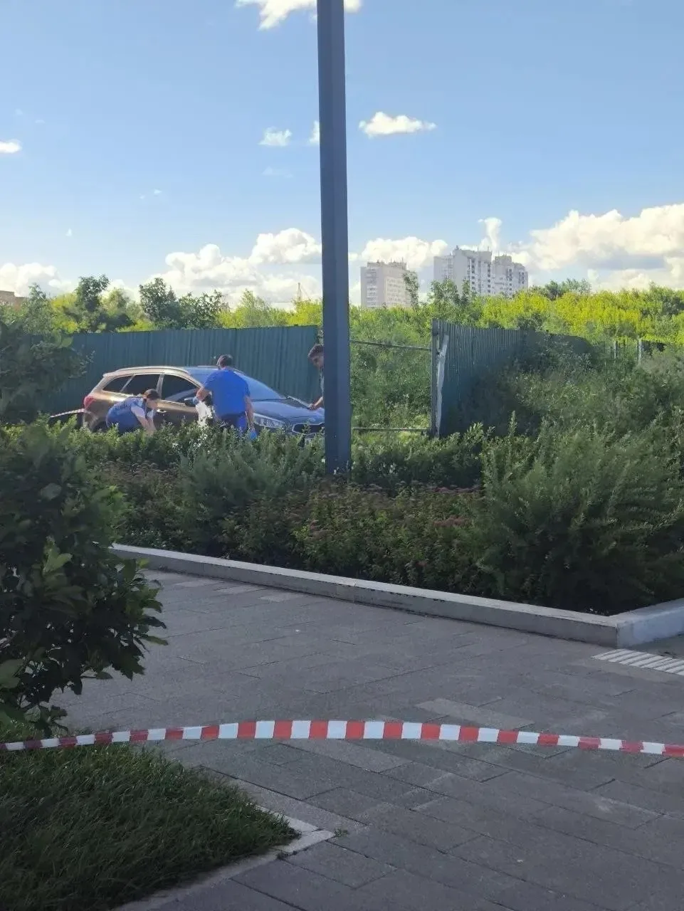 ЧП на Полевой: мужчина выпал из окна 🏢