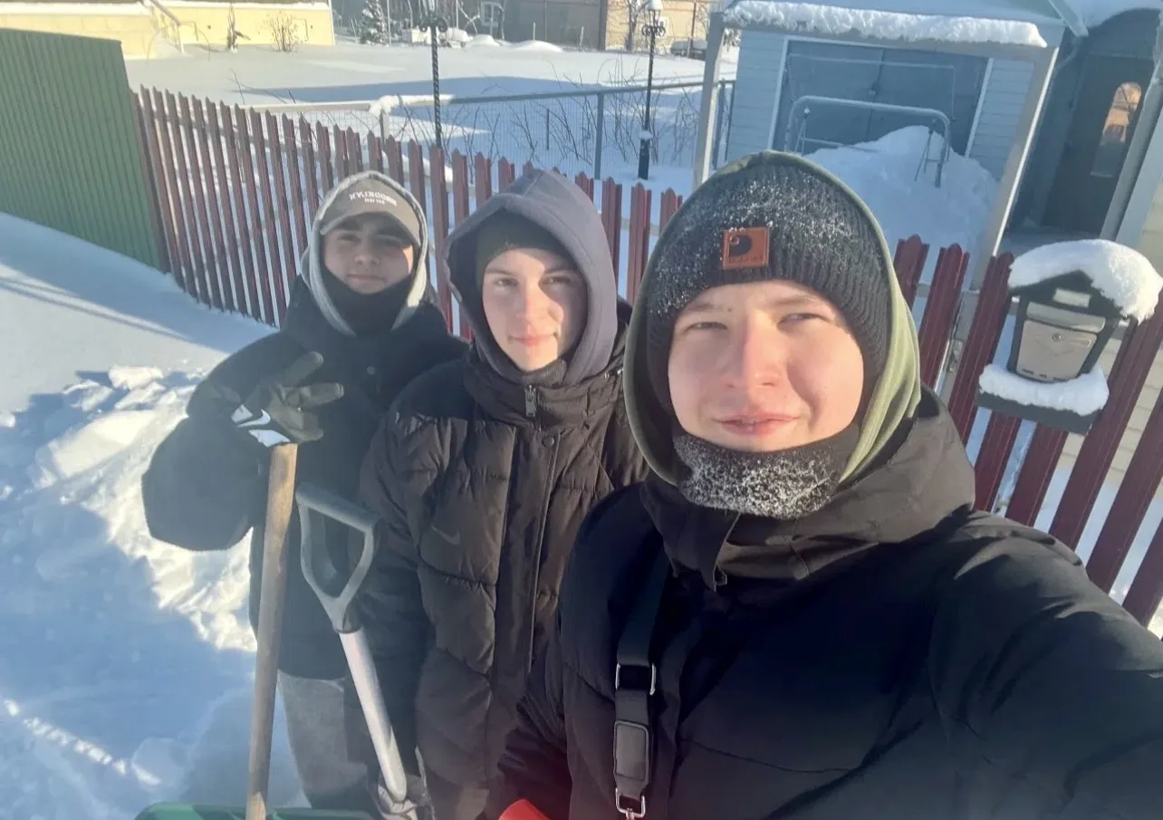 Трудовой десант продолжается!  ☃️Зима в этом году выдалась снежная ❄️ и воспитанникам волонтерского 