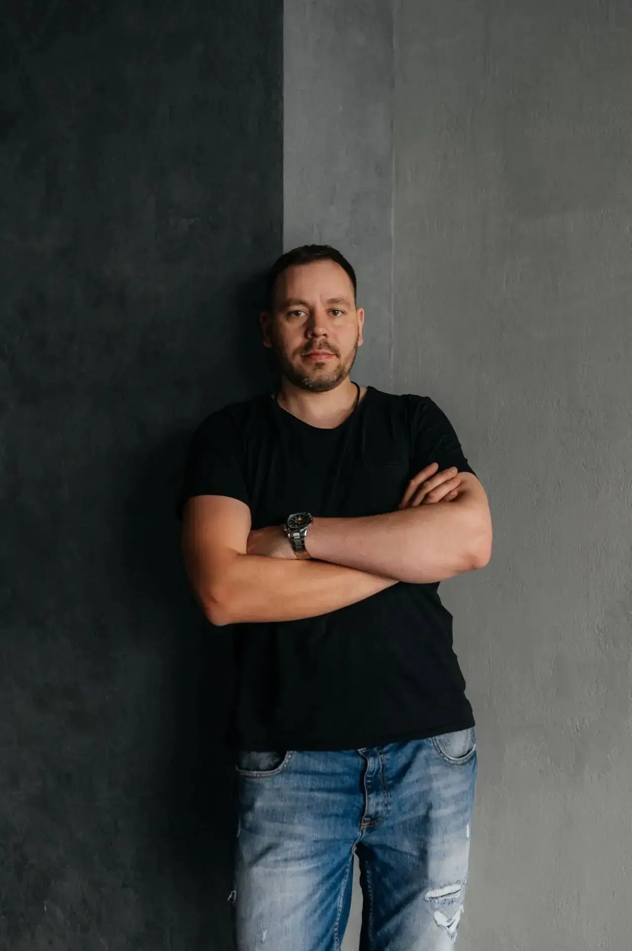 🎉 Сегодня день рождения у основателя нашего салона — Романа Александровича!