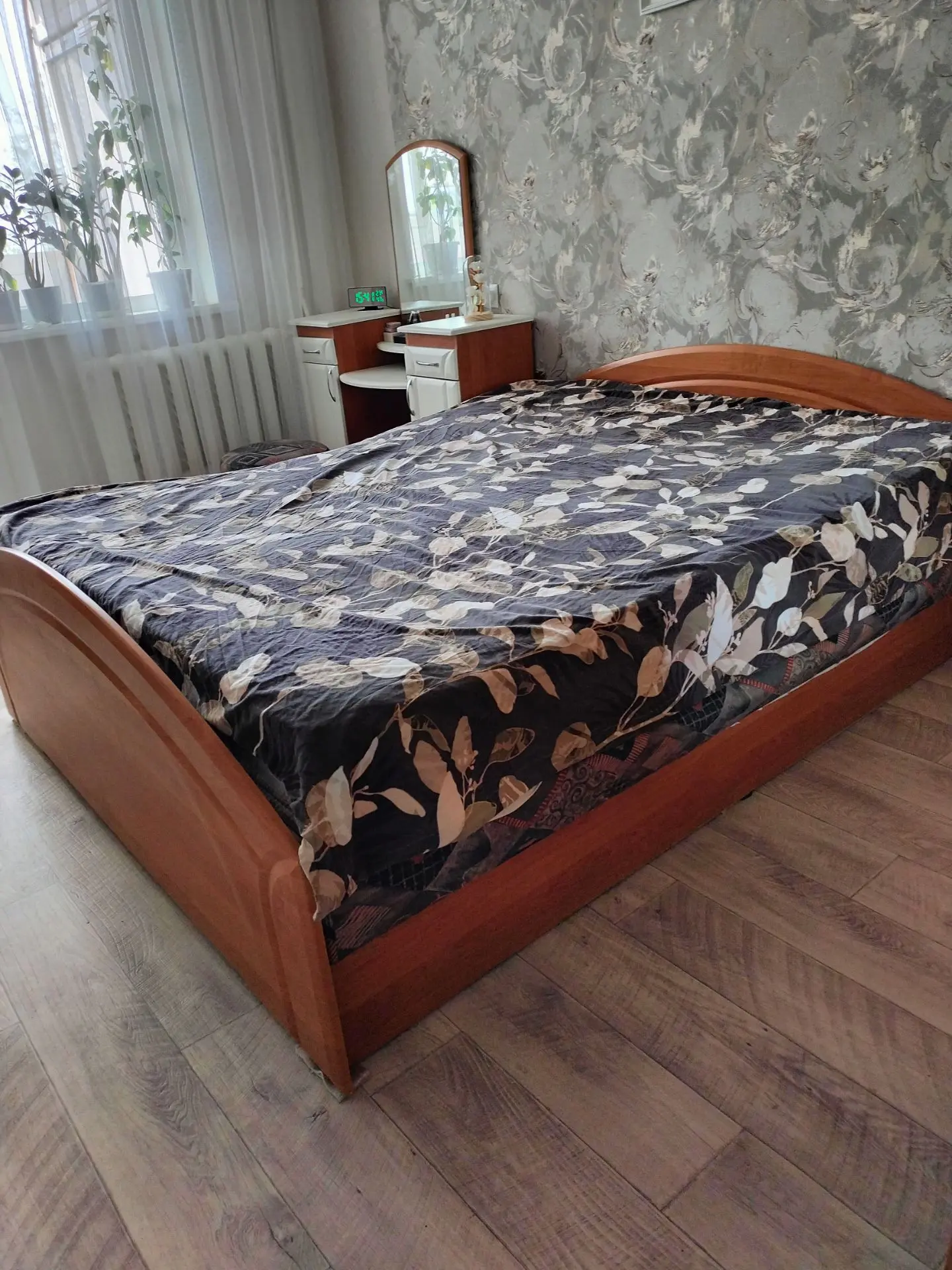 Луганск, городок Ор Цена по договорённости. +7959-267-33-91 Макс