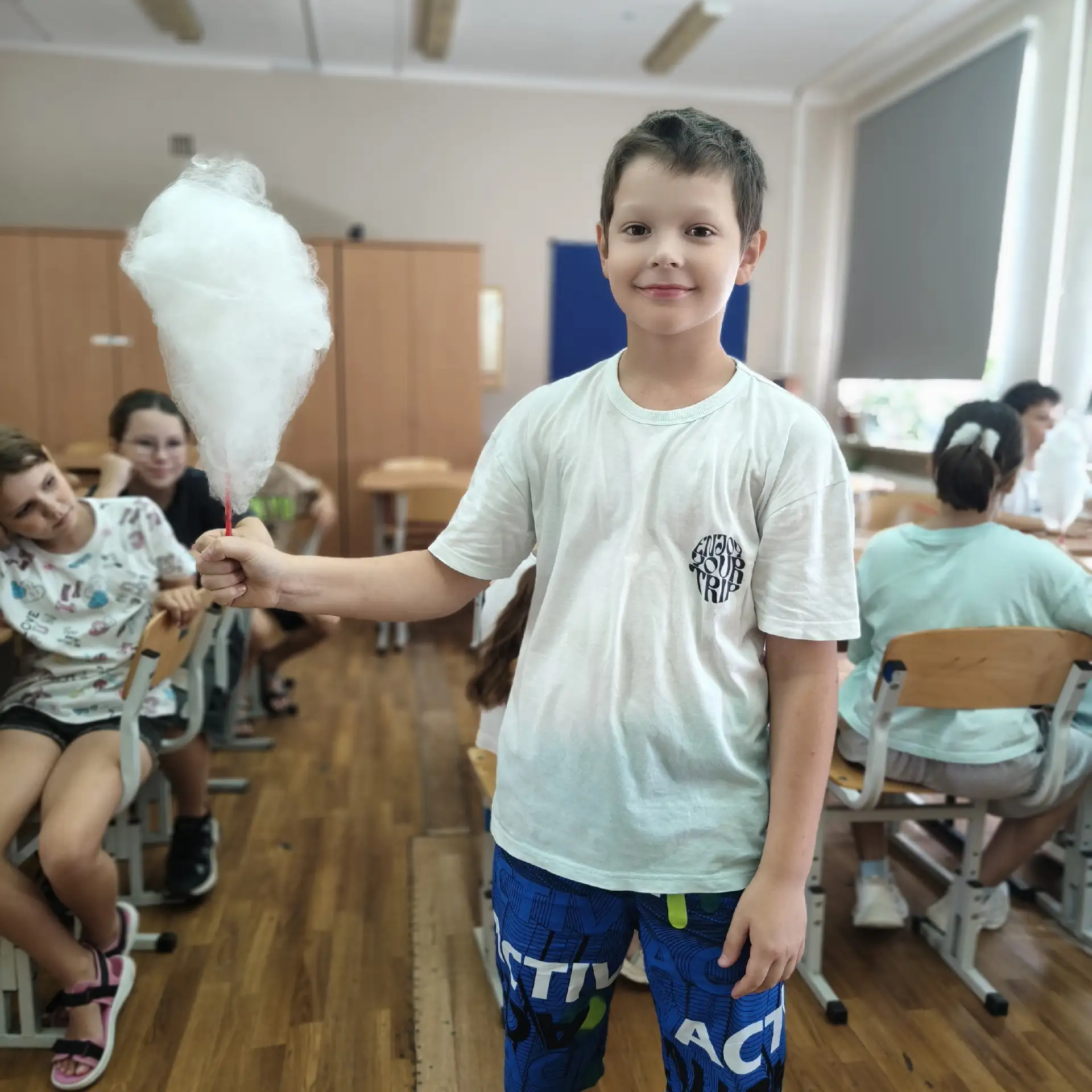 🍭 Сладость + творчество = наш день!

Сегодня отряд № 3 превратился в настоящих кондитеров! 🧑‍🍳✨

