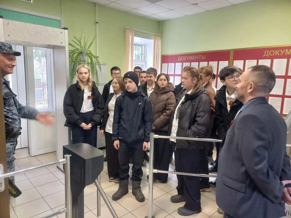 В рамках Всероссийской акции «Неделя без турникетов» обучающиеся 9 «Б» класса посетили Староюрьевски