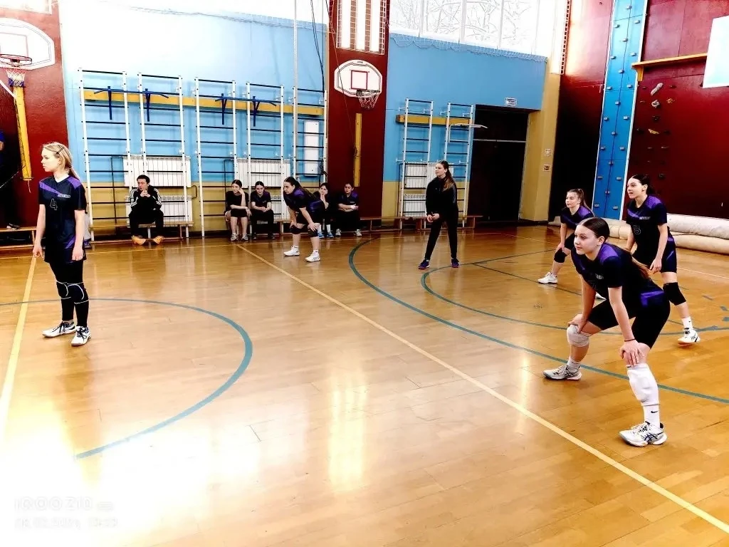 🏆 Искренне поздравляем нашу школьную волейбольную команду с блестящей победой в престижном турнире, 
