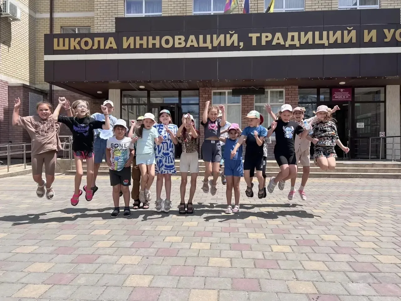 Сегодняшний день в нашем лагере стал настоящей сказкой для ребят! 🎊
