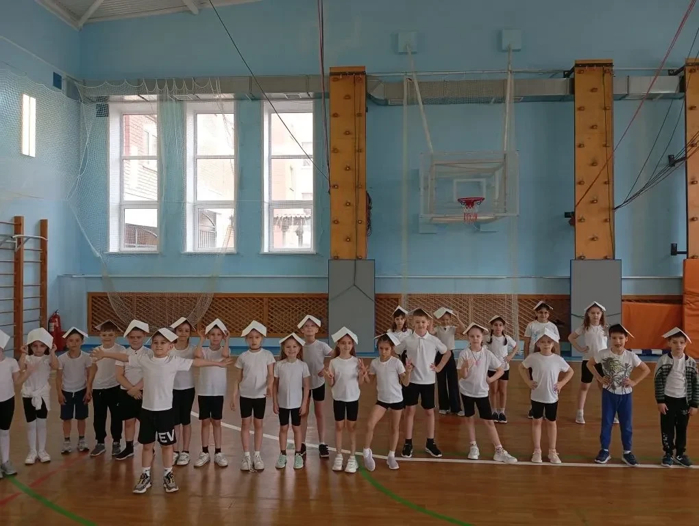 Сегодня — Всемирный день здоровья и спорта! 🏃‍♂🍎В честь этого праздника для наших самых маленьких че