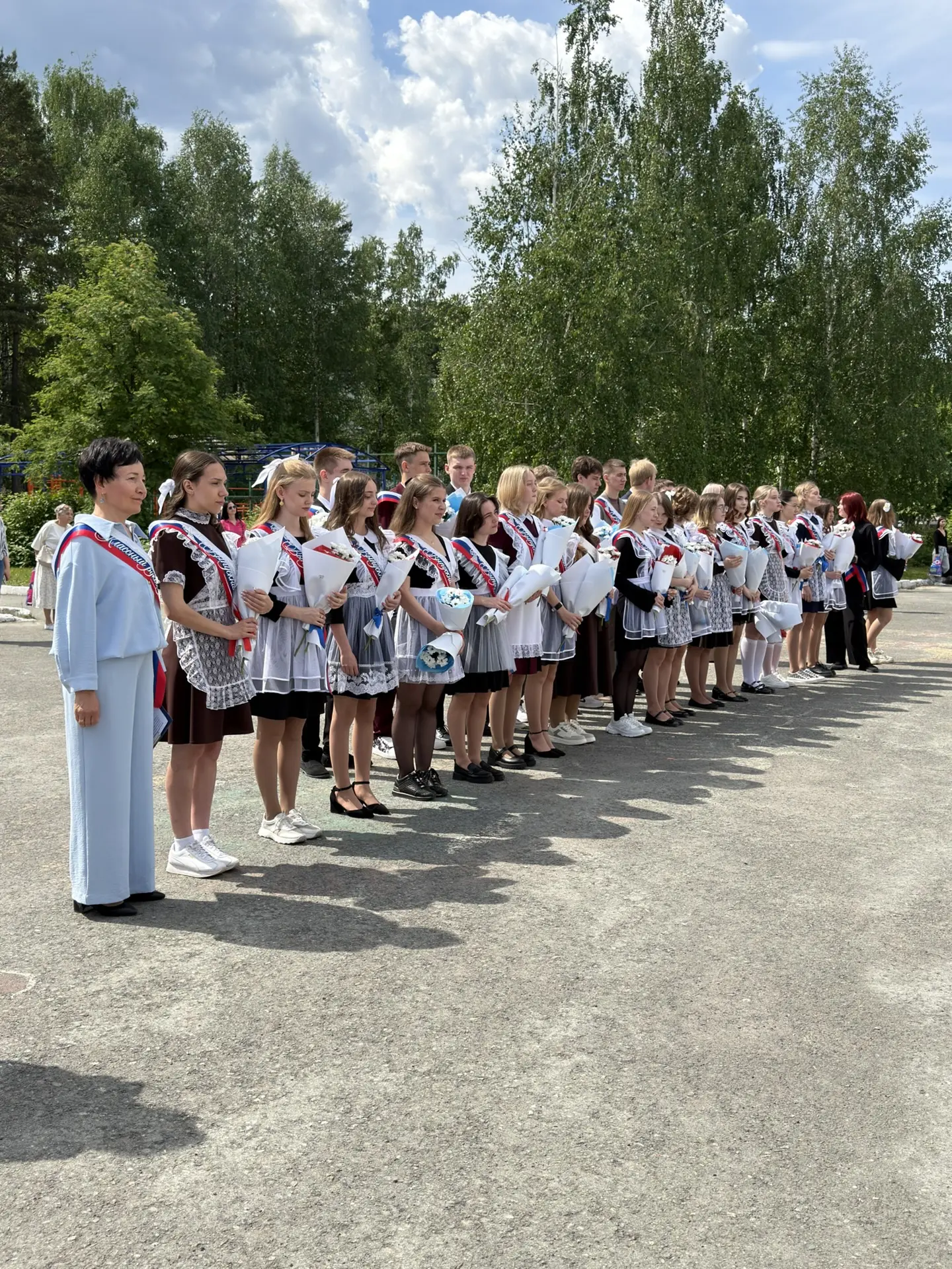 Для нашего 11А сегодня отзвенел последний звонок 🔔