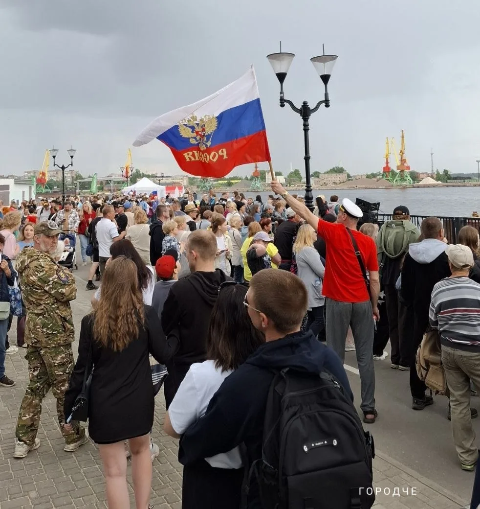 Люди спрашивают, а что, мол, череповчанкам не хотят помочь, только иногородним при рожд...