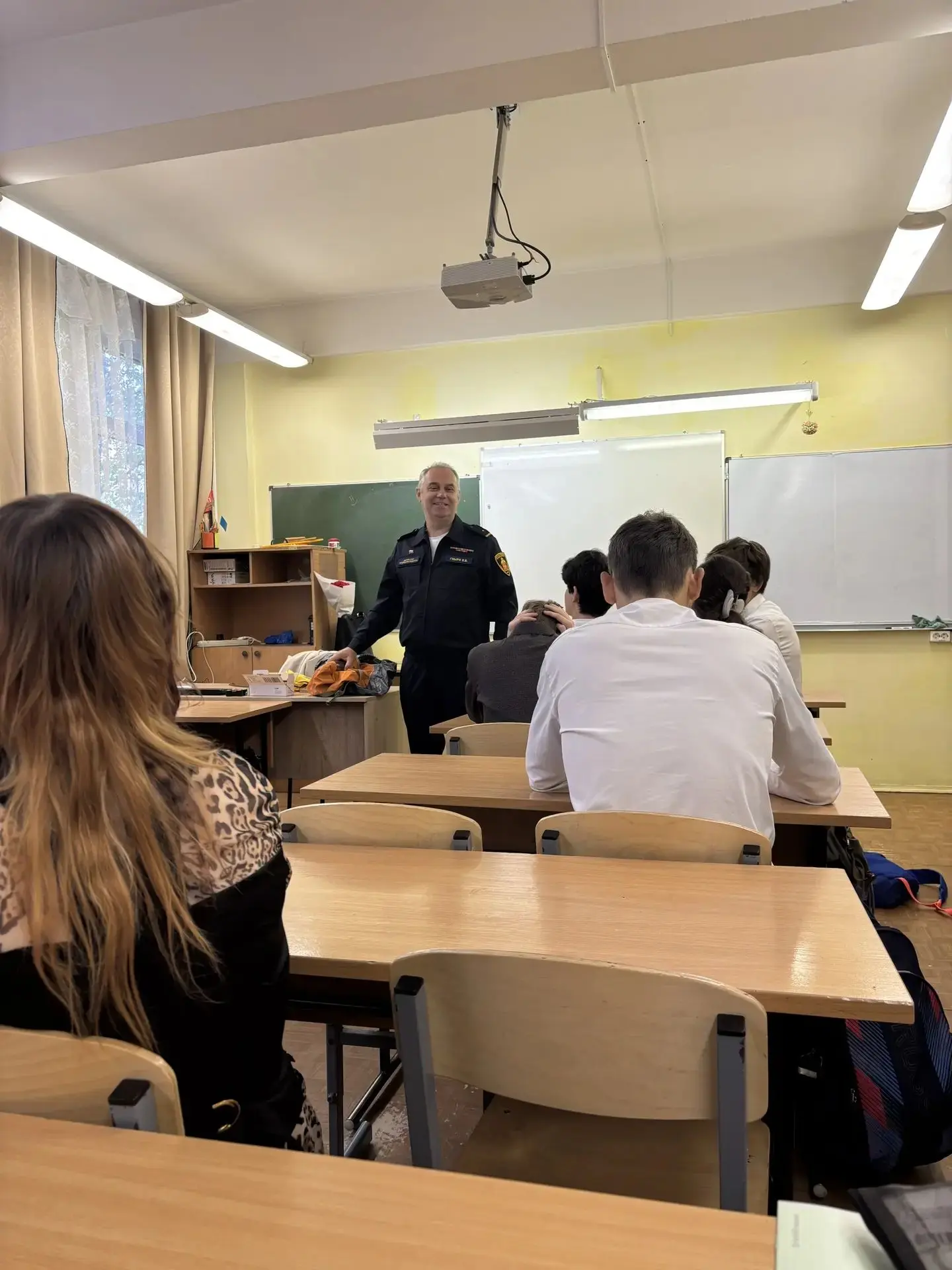 👨‍🚒3 сентября инструктор Пожарно-спасательного отряда Приморского района Гмыря Владим...