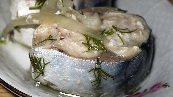 Сагудай из скумбрии. Пальчики оближешь. Сагудай - это закуска из свежей рыбы, распространенная на се