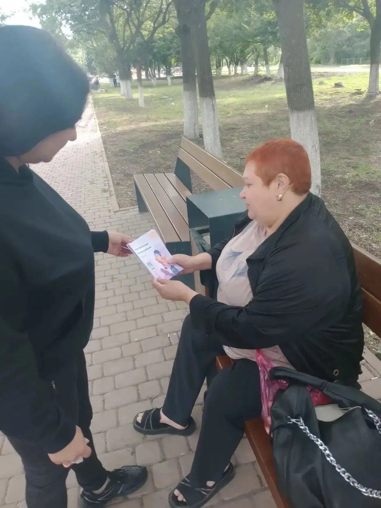 📍Родительский патруль Ровеньковской школы №3 провел профилактическую работу, направлен...