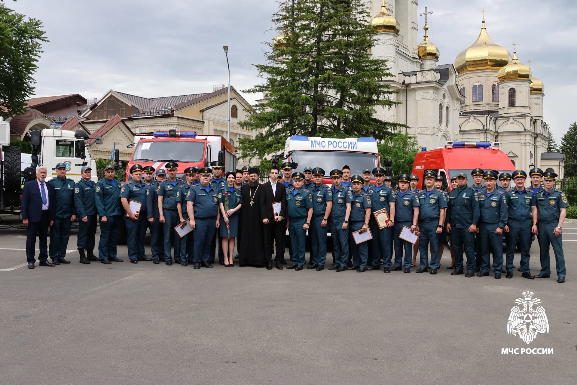 В МЧС Ставрополья торжественно отметили День России

🇷🇺В МЧС Ставрополья прошли торжественные меро