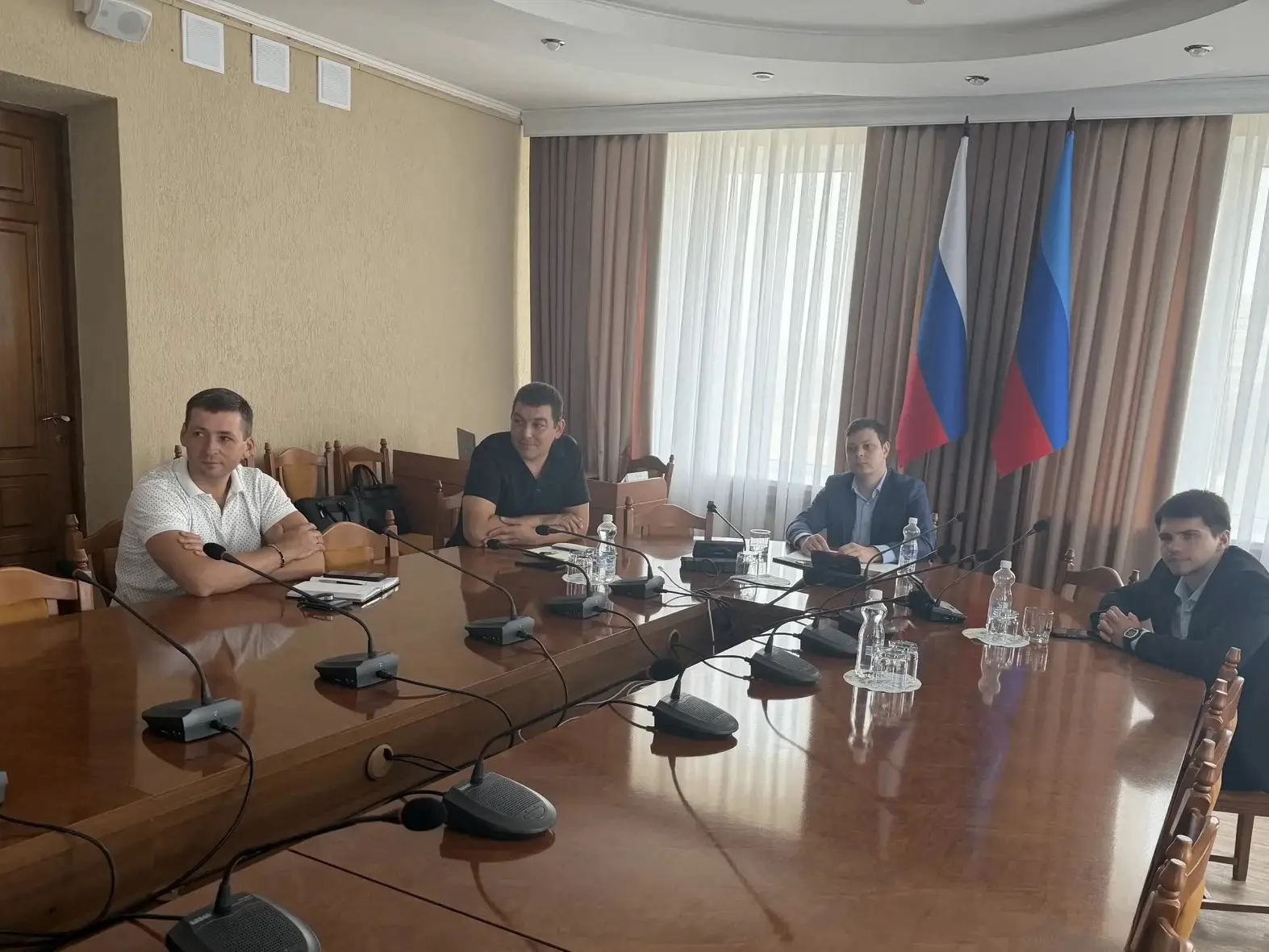 Развитие института семейного кураторства обсудили в Администрации Луганска

🔻22 июля 2026 года в Ад