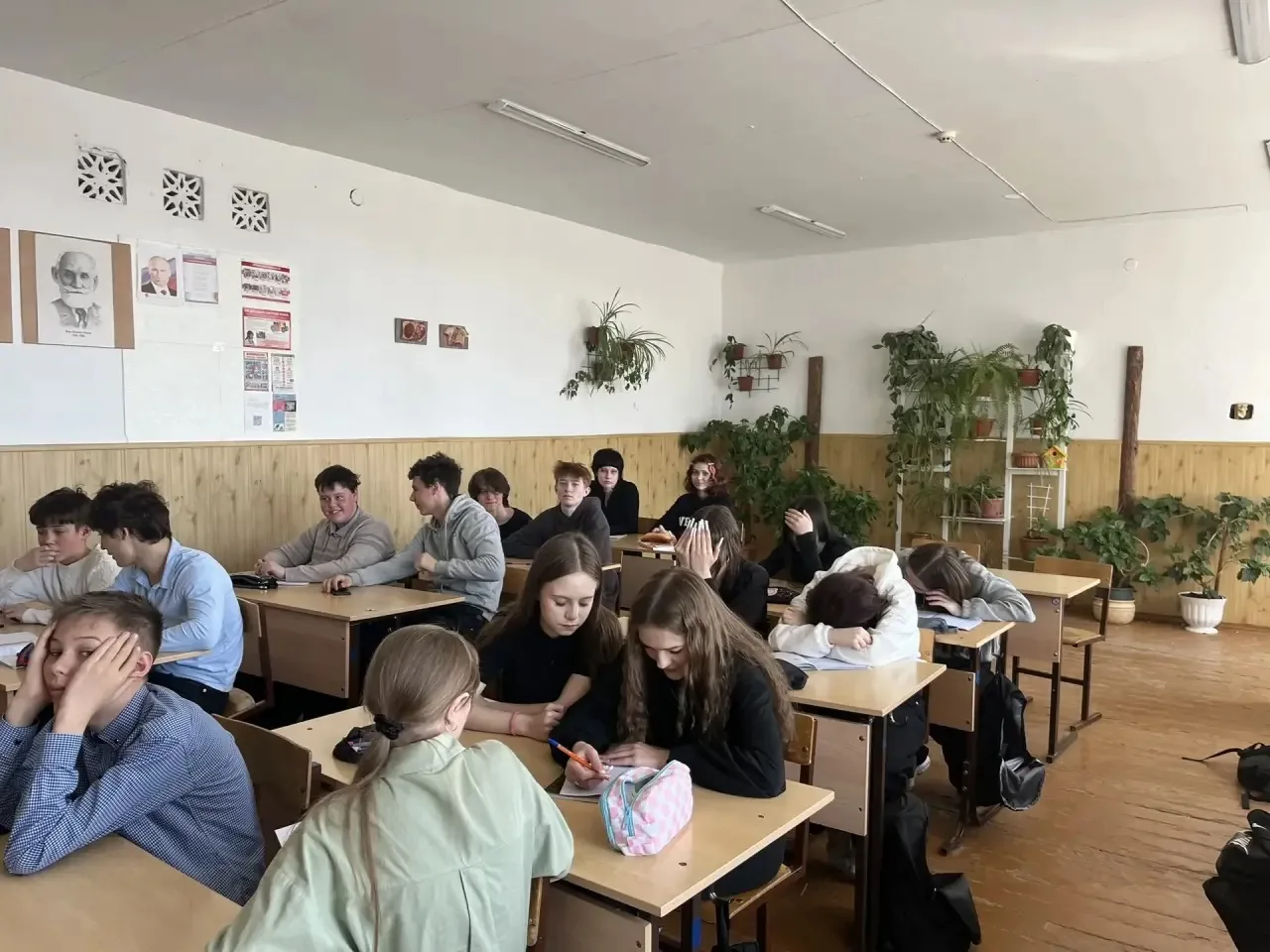 В рамках акции «За здоровый образ жизни» социальный педагог Боровинских А.В. провела для учащихся 8-