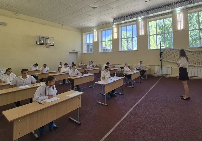 ✨Комплексный экзамен позади: 9-й класс показал свои знания! 📚