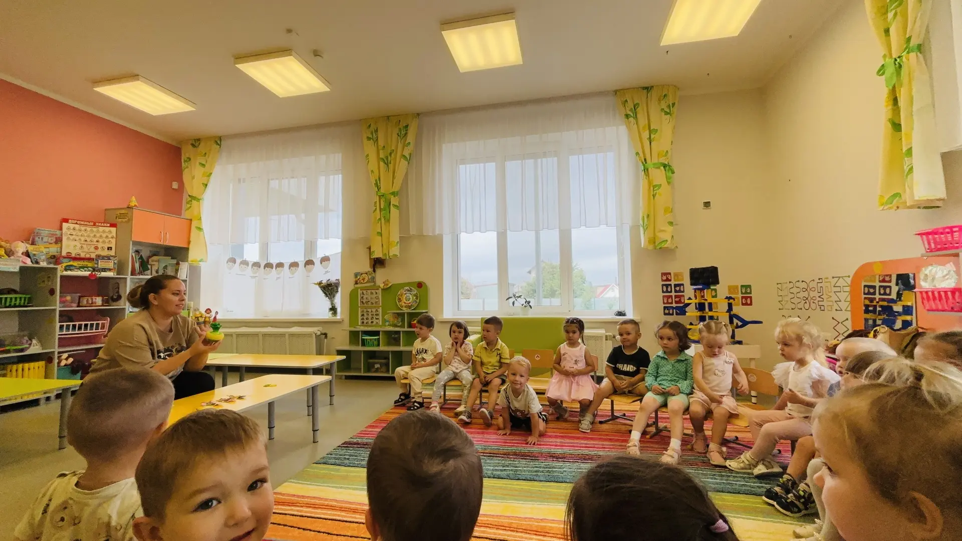 Во второй младшей 5 группе пальчиковый театр — это не просто игра, а маленькое чудо, ко...