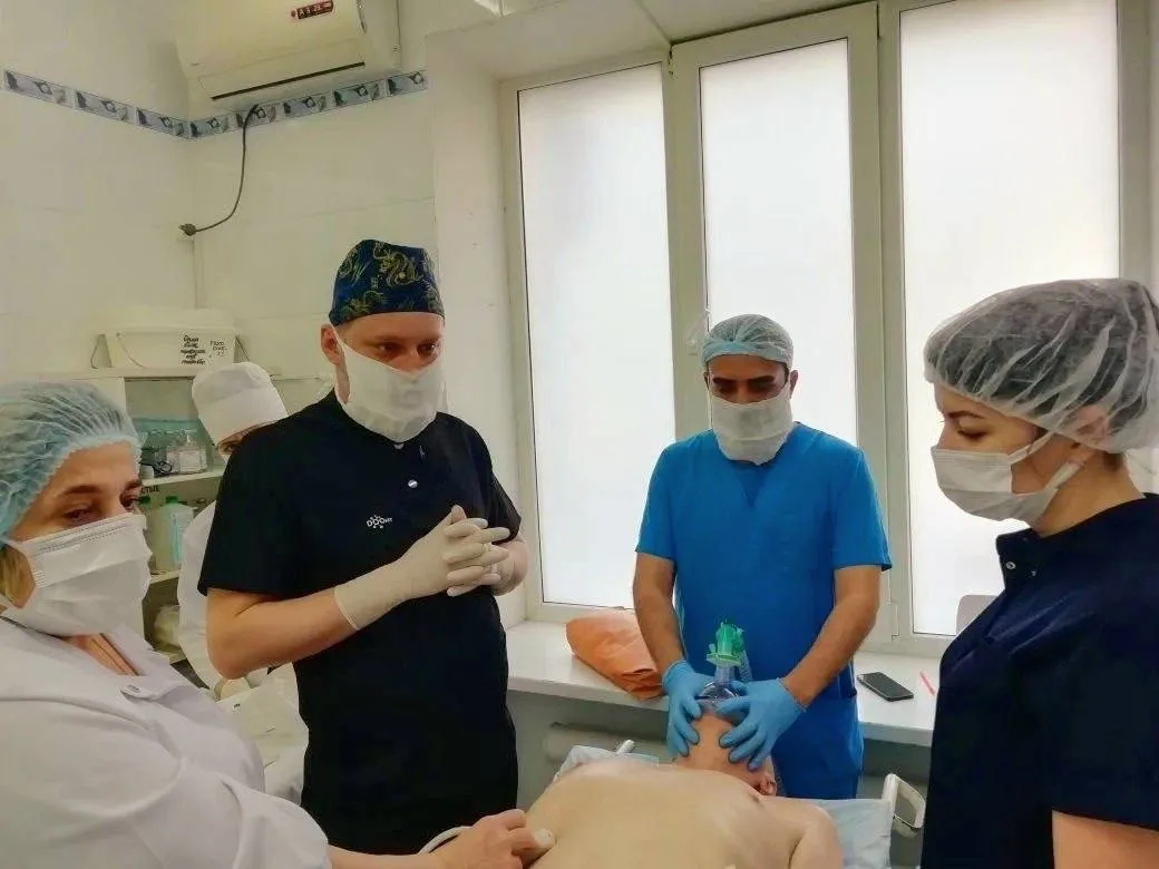 Врачи Балаковской больницы успешно удалили литр гноя из печени 62-летнего пациента, применив малоинв