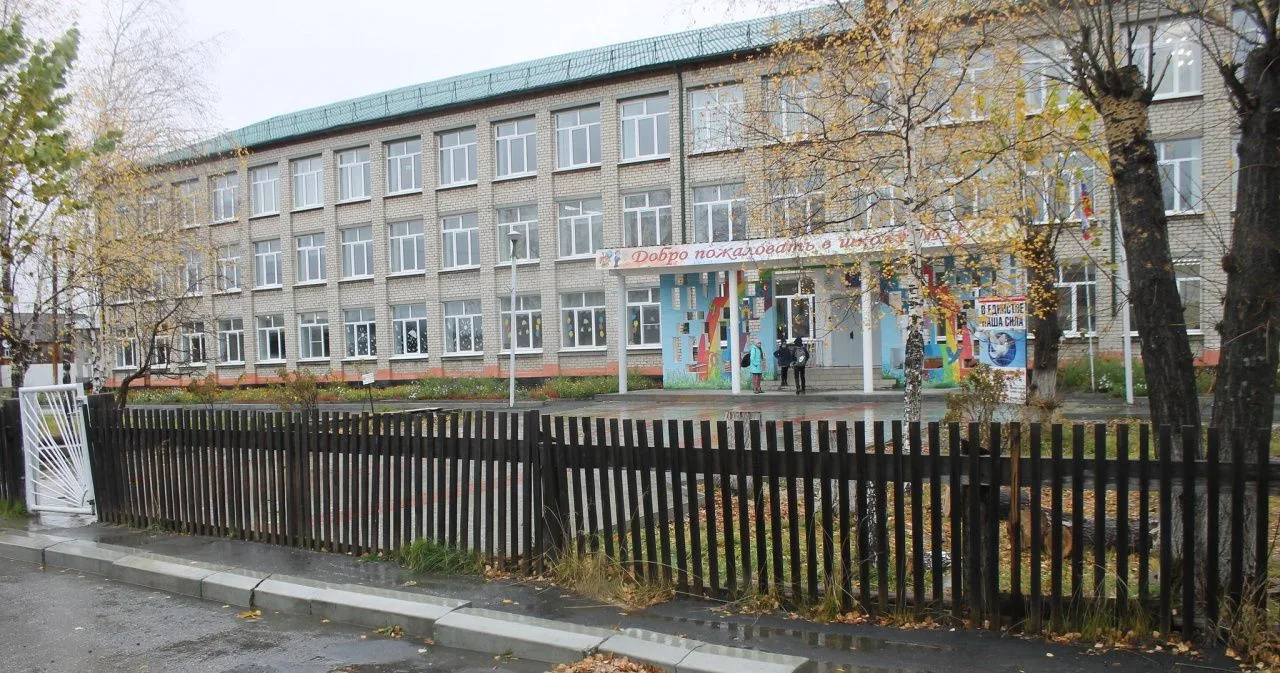 У школы №1 в Восточном хотят построить большую спортплощадку

На ул. Школьной, 2 в поселке Восточный