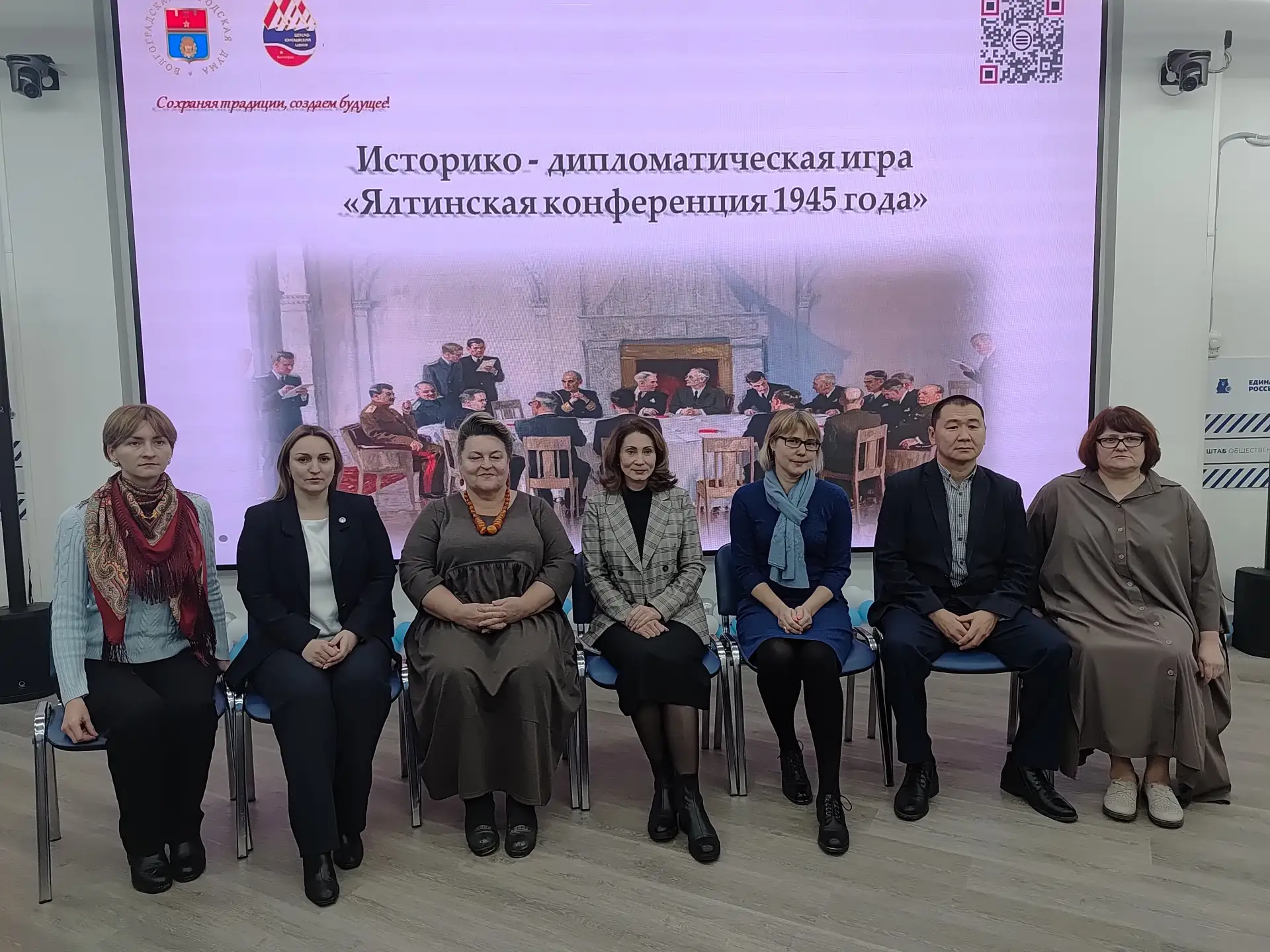 Поколение, которое игнорирует историю, не имеет прошлого и будущего.
