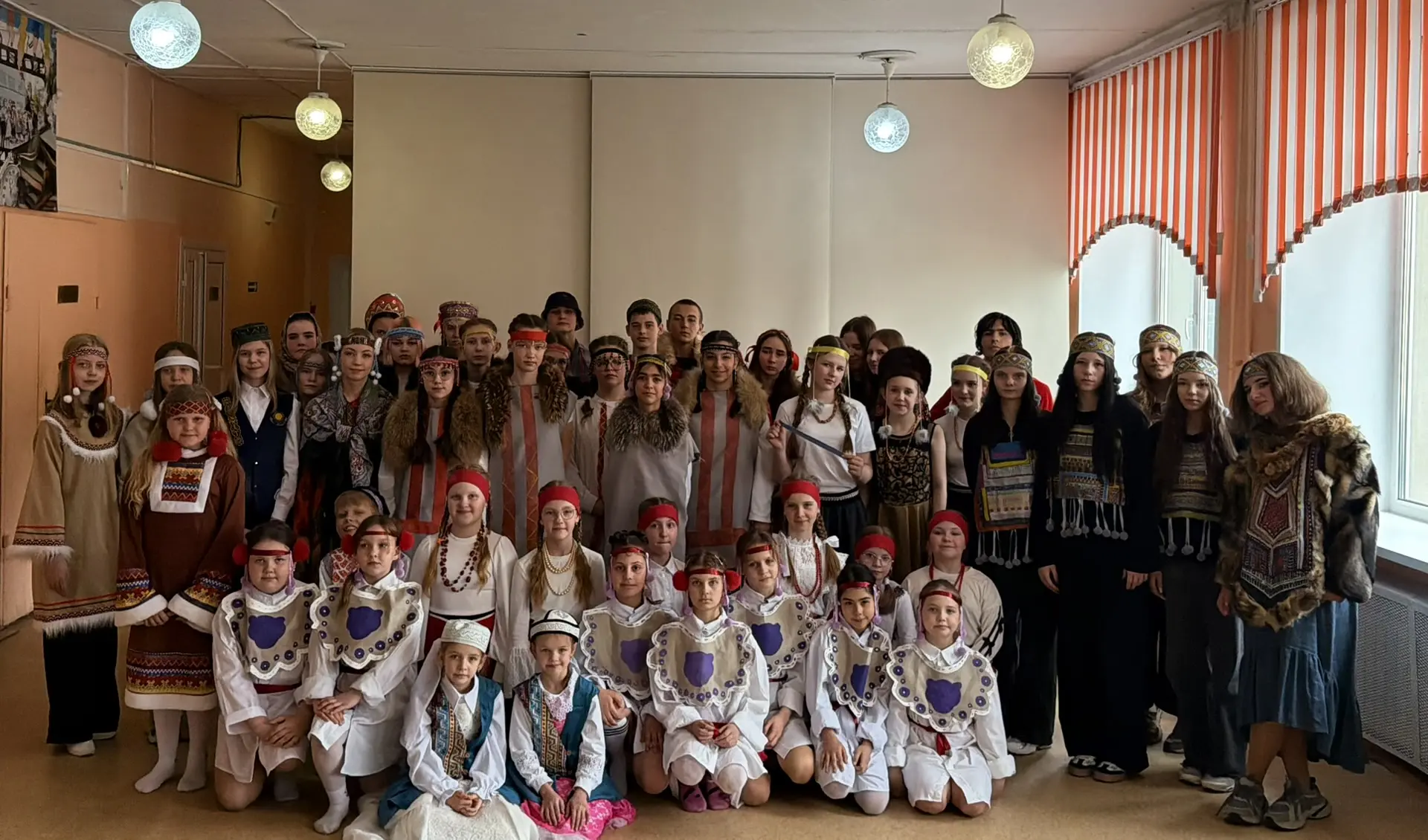 Сегодня в нашей школе прошёл праздник, посвящённый Году единства народов России. Каждый...