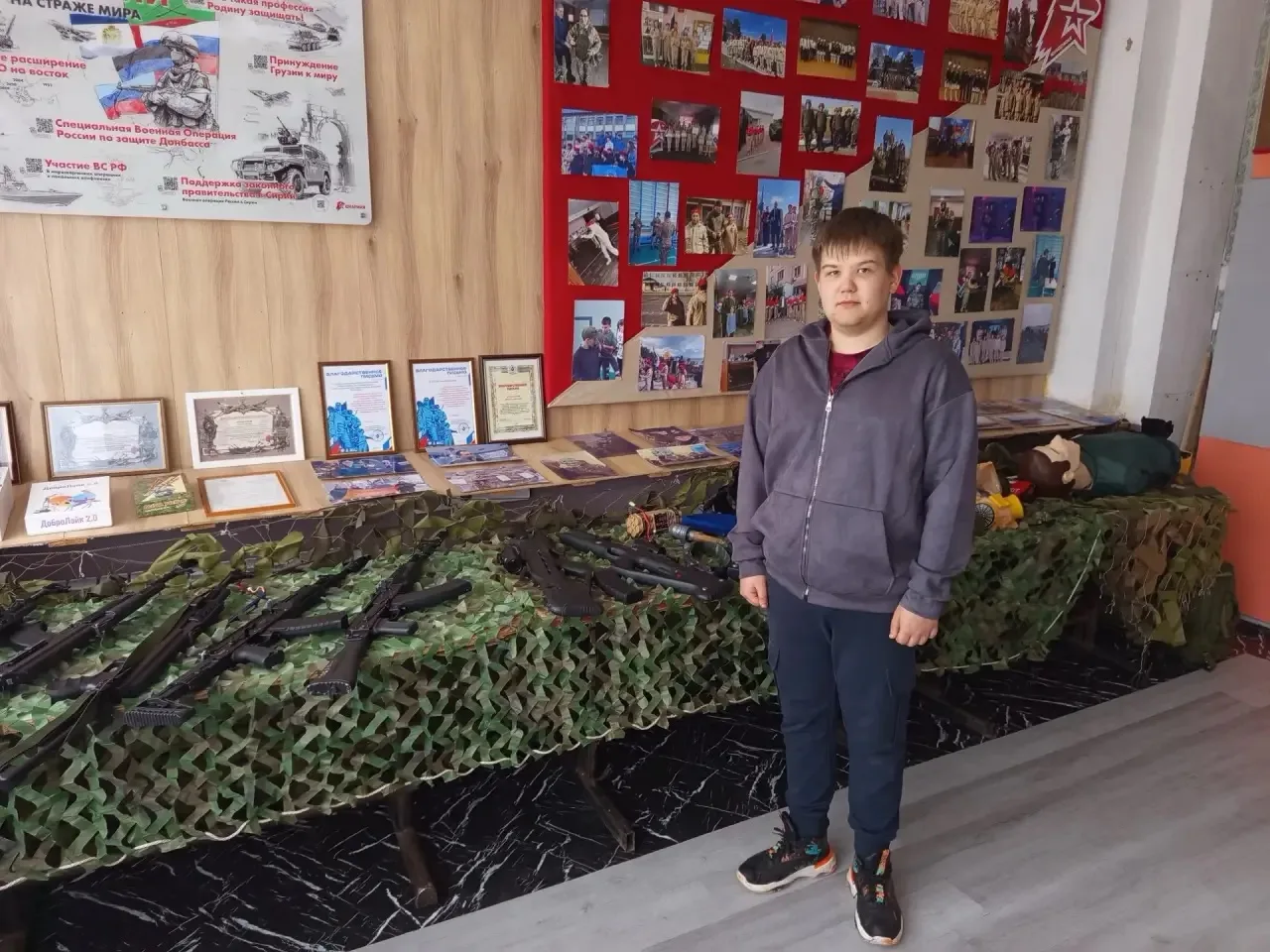 Военно-учебные сборы для мальчиков 10 класса представляют собой важный и интересный этап в их образо