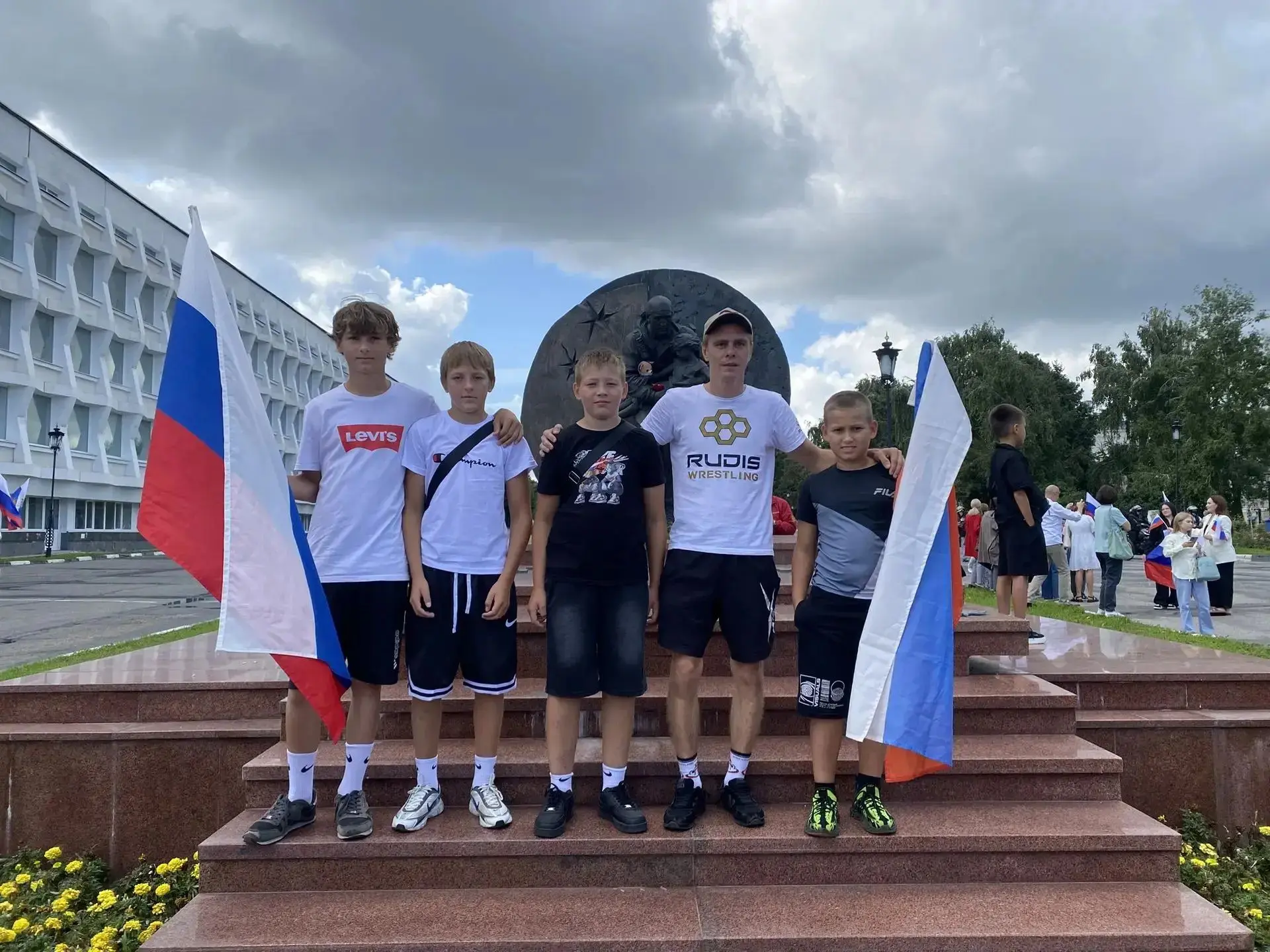 Под триколором — к новым победам🇷🇺