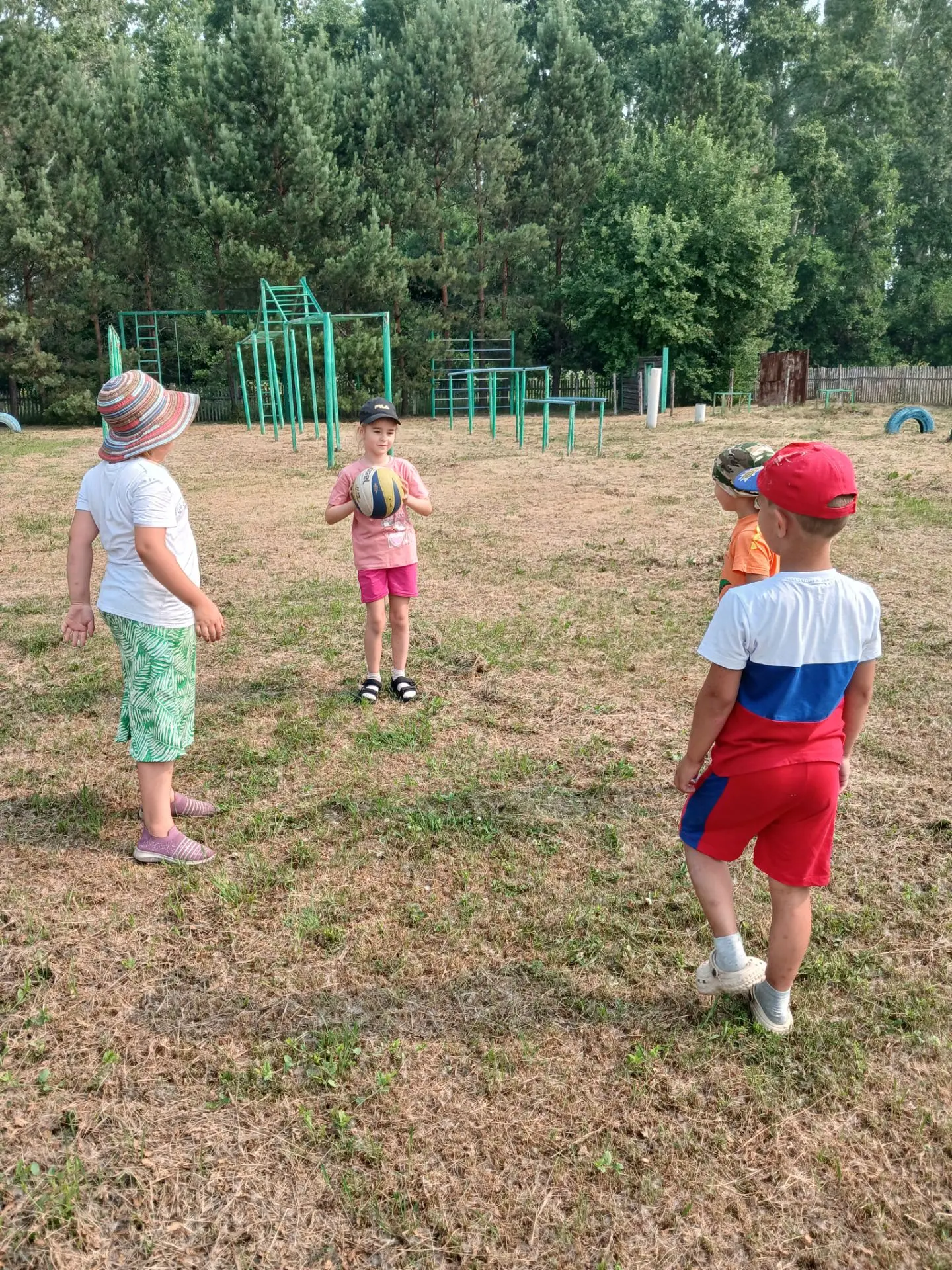 Сегодня в пришкольном лагере" Мы веселые ребята" Новогандичевской основной школе прошло...